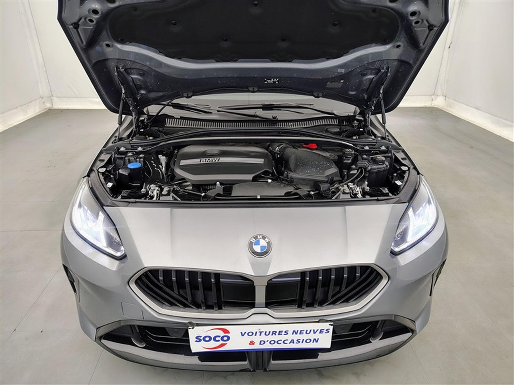 BMW 120 120iA Pack M NAVI / FULL LED / PANO / CAMERA / JA 18" (2025) - Photo 19