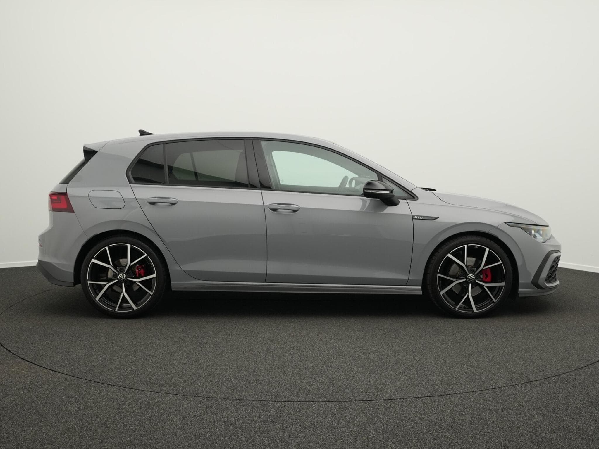 VW Golf VIII 2.0 TDI GTD (2023) - Photo 5
