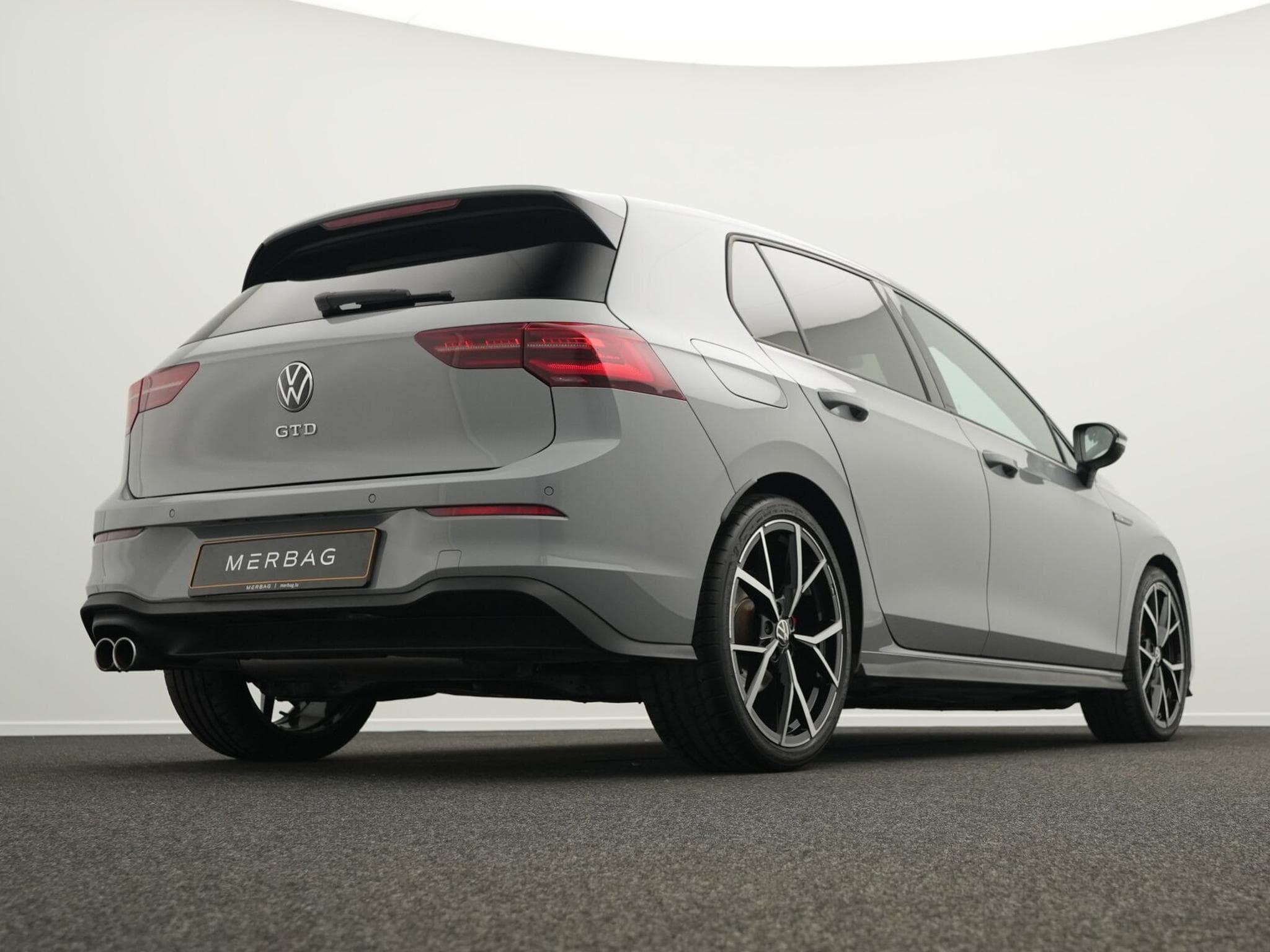 VW Golf VIII 2.0 TDI GTD (2023) - Photo 9