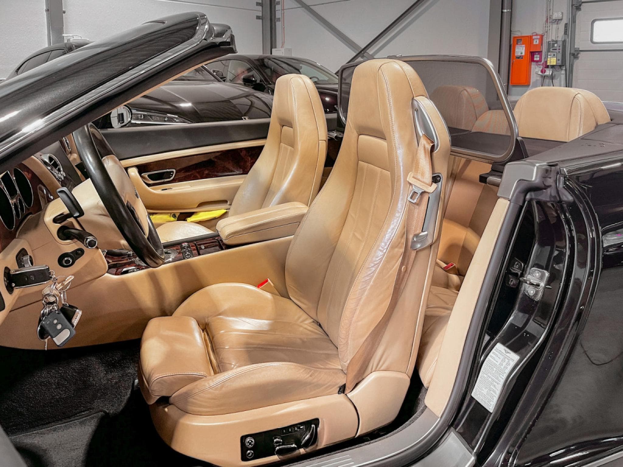 Bentley Continental GT Bentley Continental GTC - Cabrio 6.0W12 (2007) - Foto 7