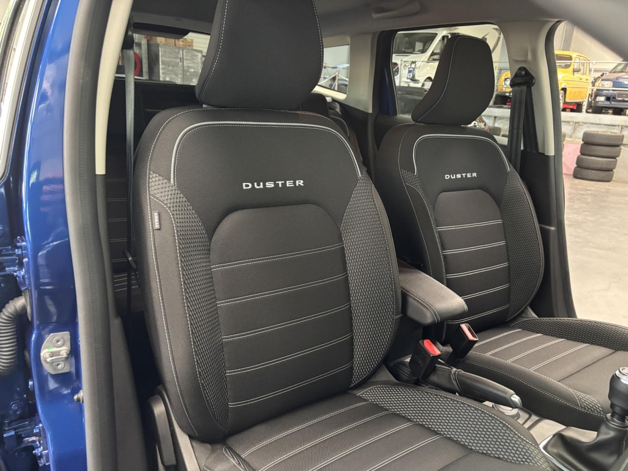 Dacia Duster 1.5 dCi 116 Prestige 4WD (2022) - Foto 12
