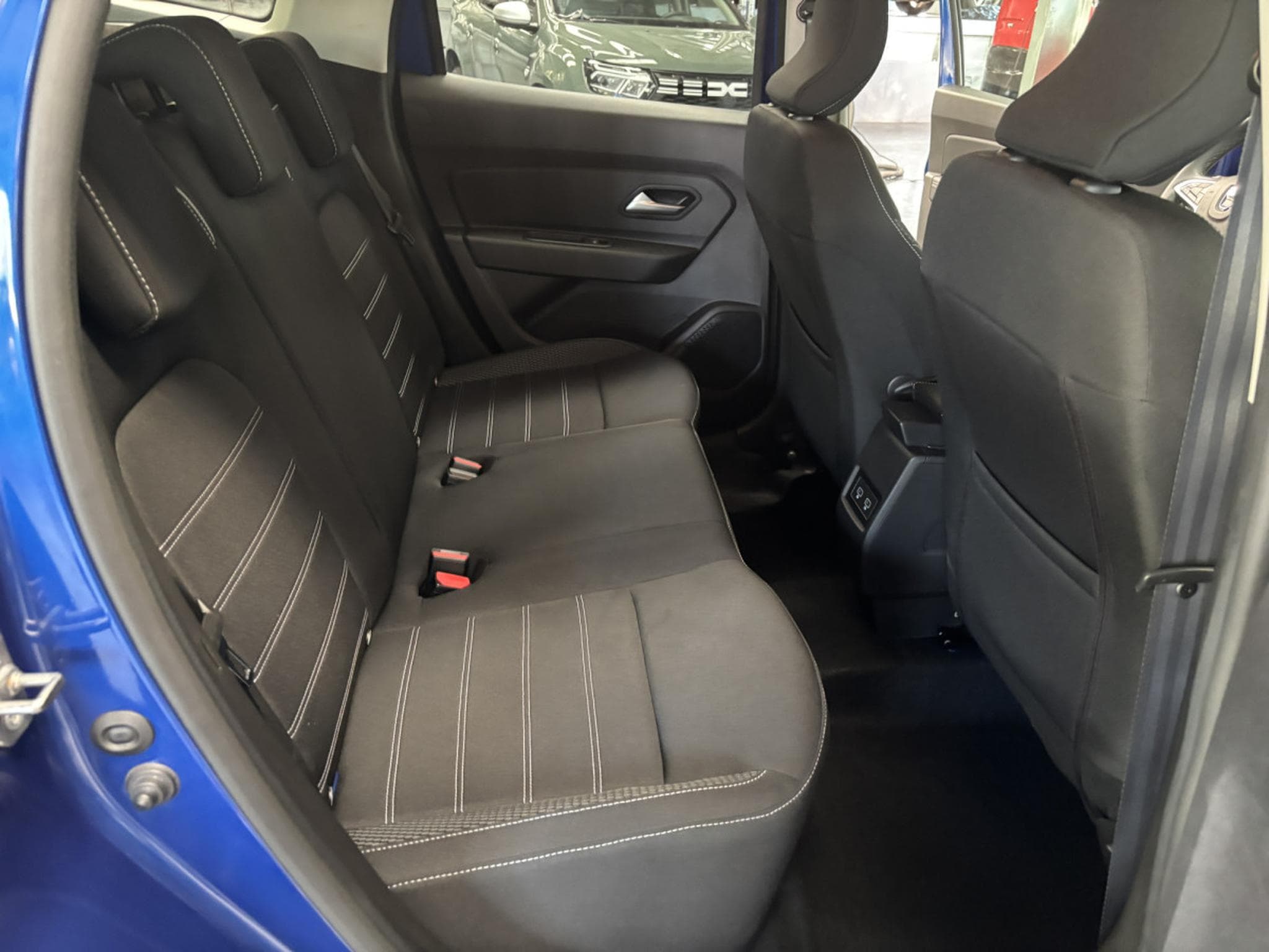 Dacia Duster 1.5 dCi 116 Prestige 4WD (2022) - Foto 13