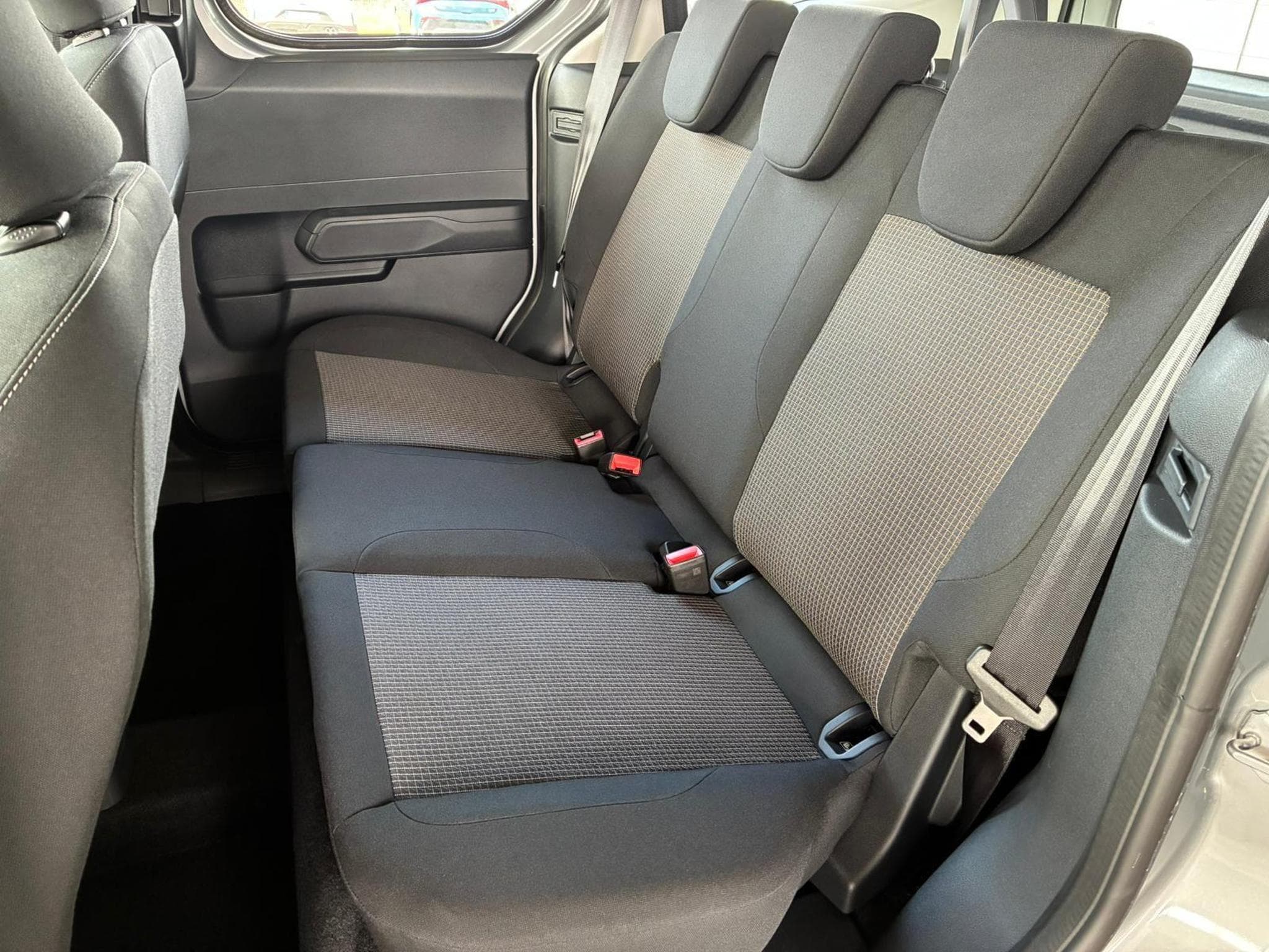 Ford Tourneo Trend (2026) - Photo 6