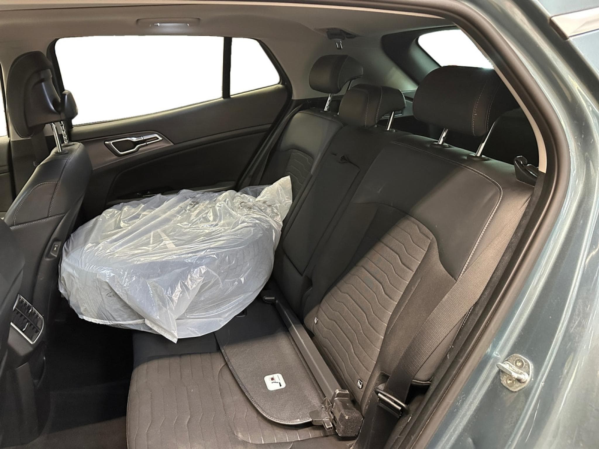 Kia Sportage 1.6 T-GDi AWD MHEV Pace DCT (2022) - Foto 8