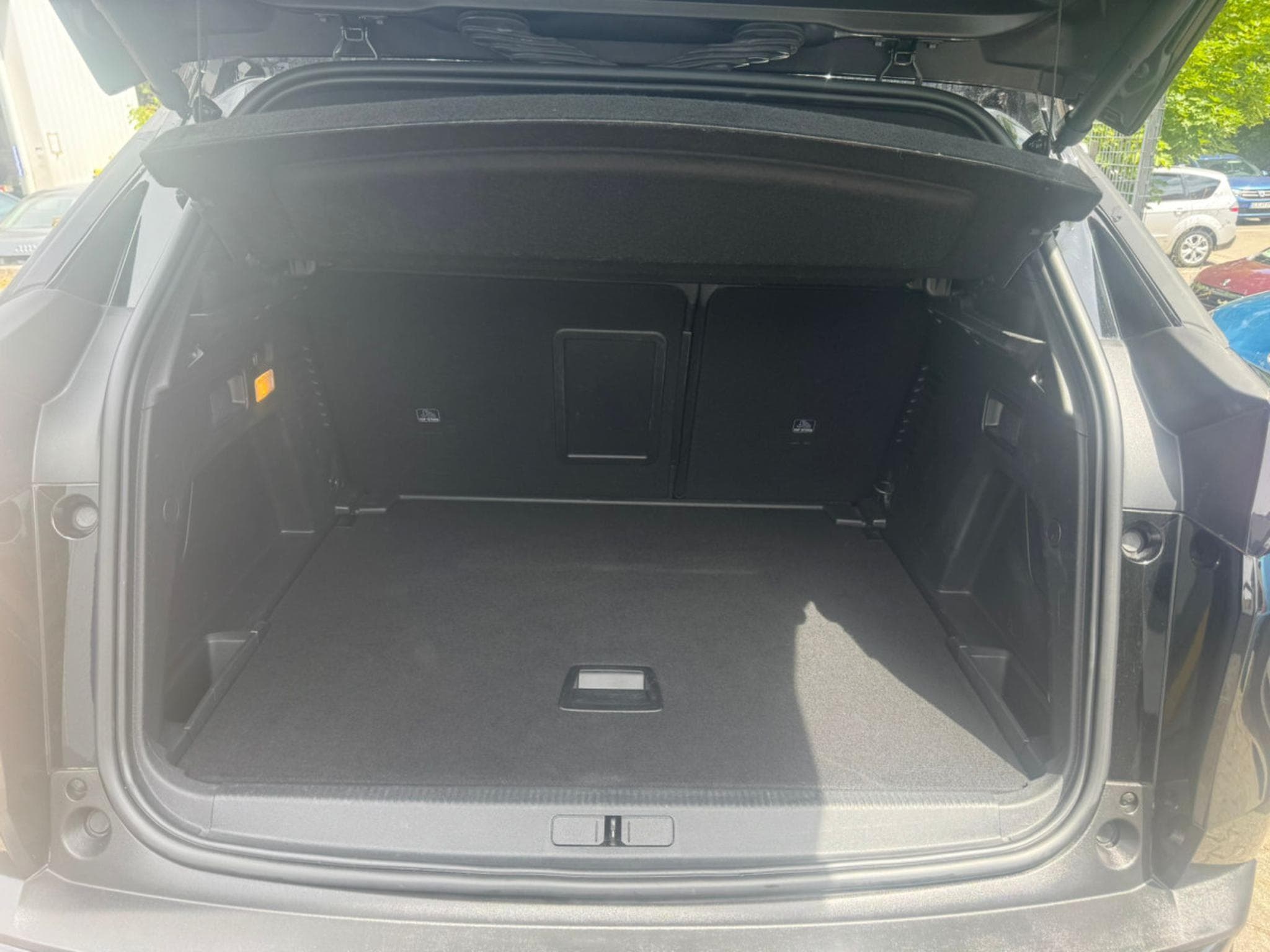 Peugeot 3008 PEUGEOT 3008 GT LINE NAVI LED KAMERA LEDER 19ZOLL (2023) - Foto 7