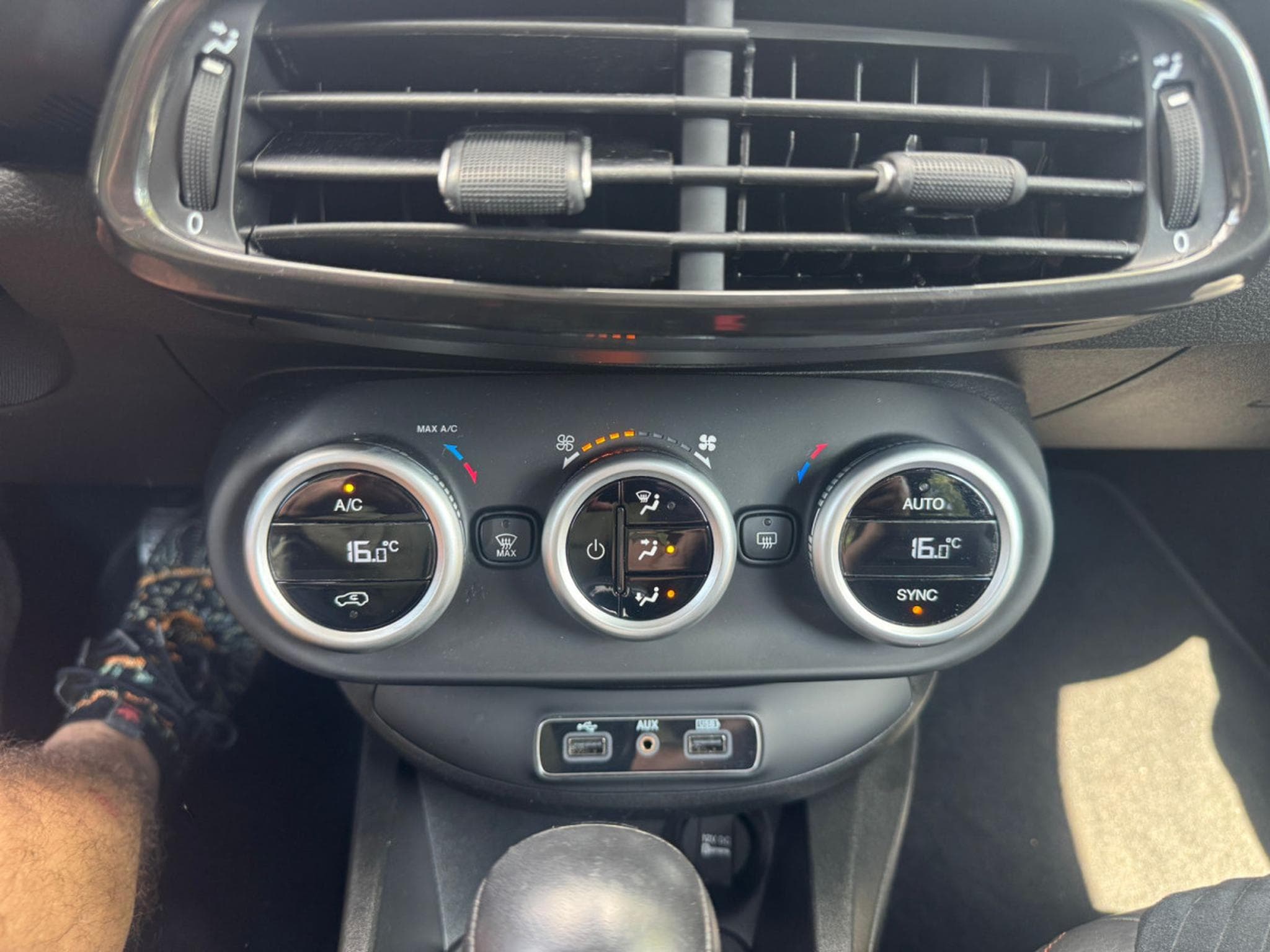 Fiat 500X FIAT 500X AUTOMATIK S-DESIGN CROSS LOOK XENON NAVI KAMERA (2018) - Foto 12