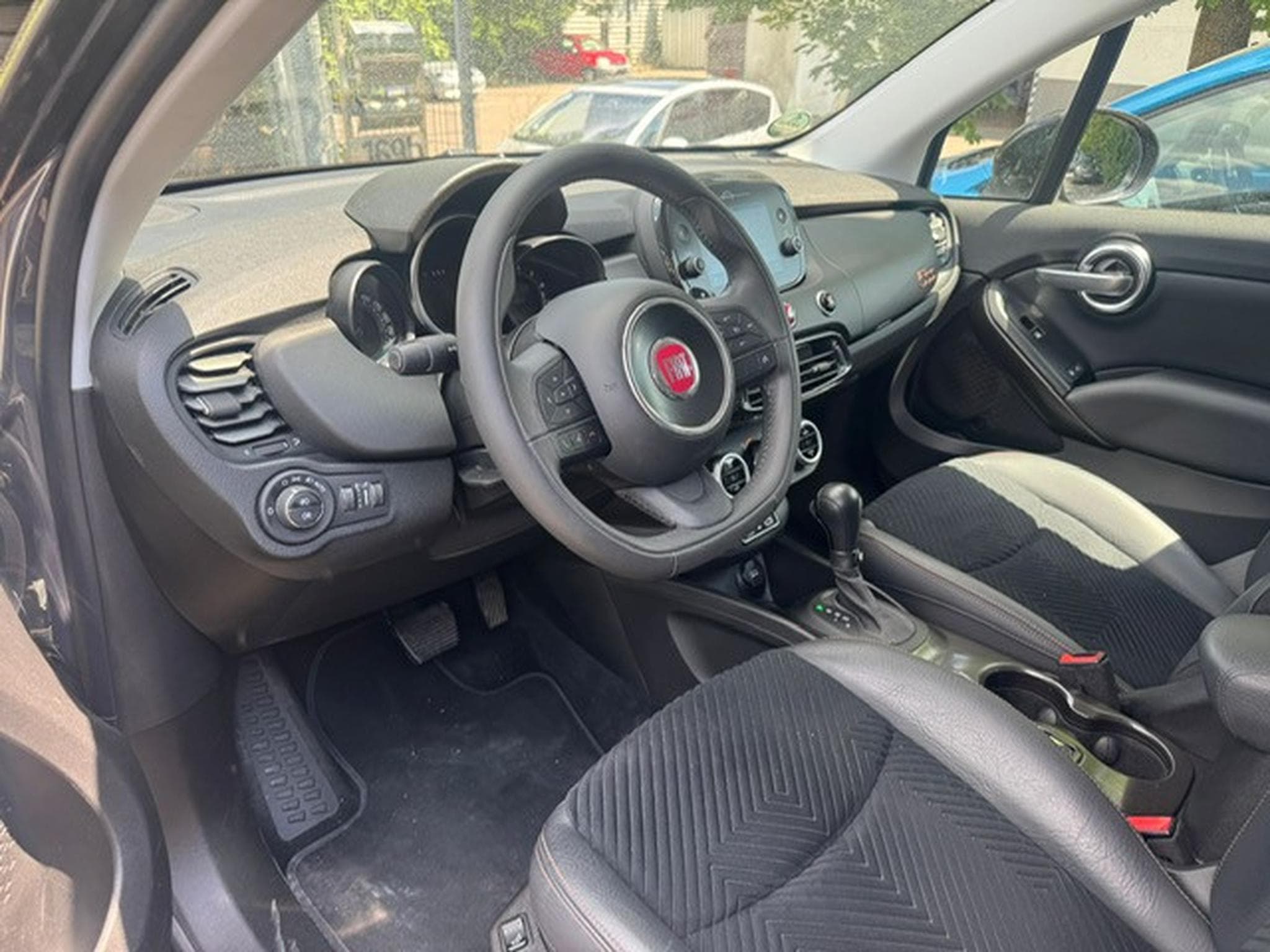Fiat 500X FIAT 500X AUTOMATIK S-DESIGN CROSS LOOK XENON NAVI KAMERA (2018) - Foto 13