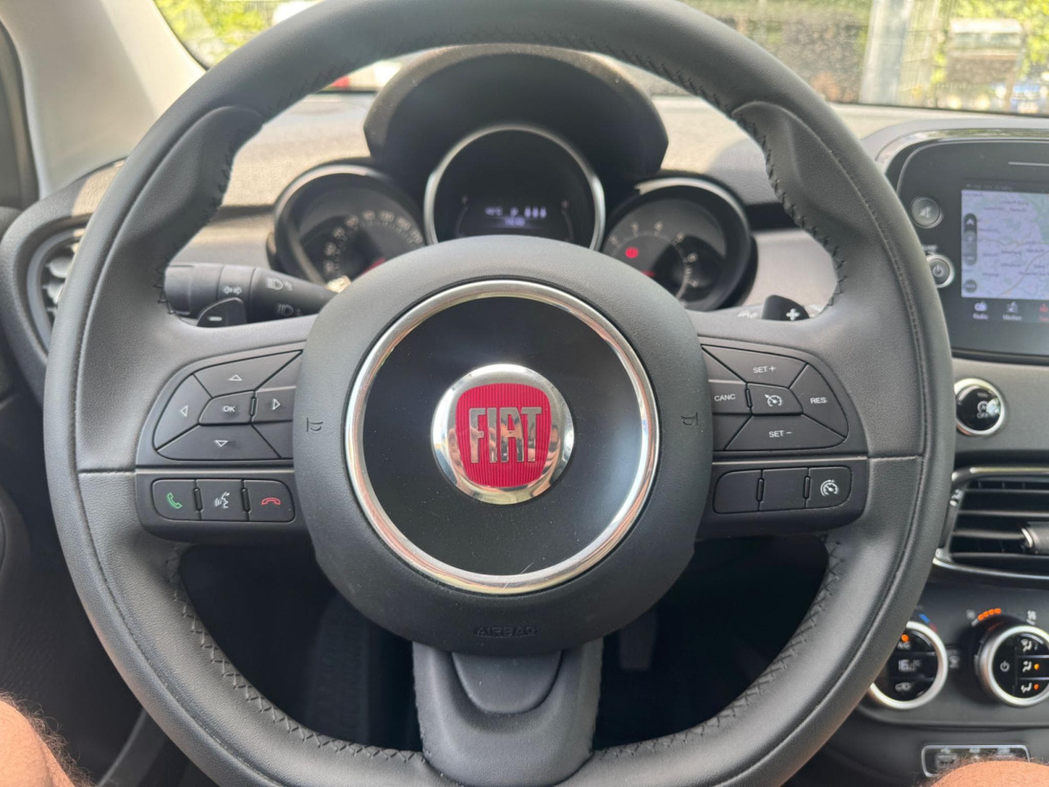 Fiat 500X FIAT 500X AUTOMATIK S-DESIGN CROSS LOOK XENON NAVI KAMERA (2018) - Foto 15