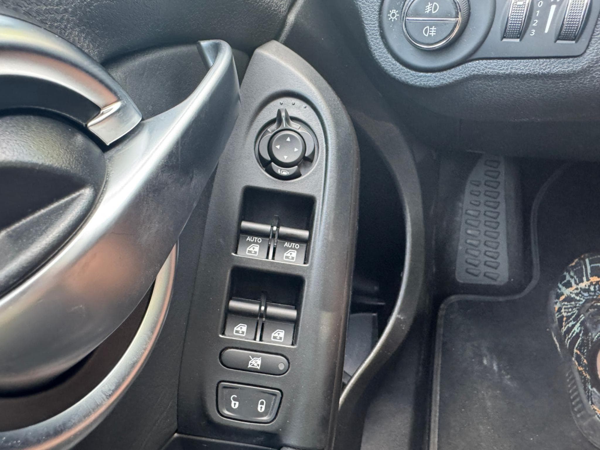 Fiat 500X FIAT 500X AUTOMATIK S-DESIGN CROSS LOOK XENON NAVI KAMERA (2018) - Foto 17