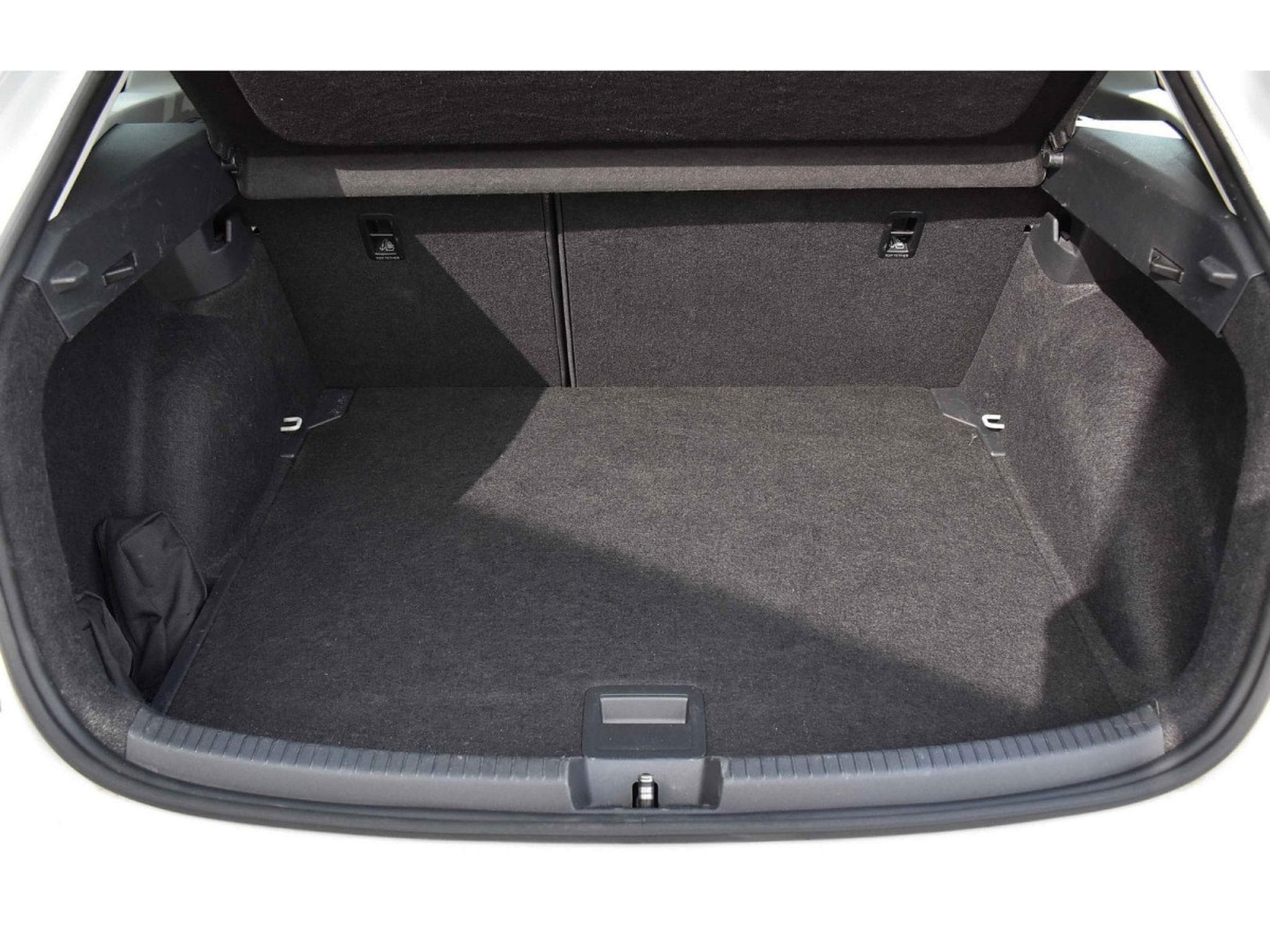 VW Taigo 1.5 TSI Style DSG ACC TRAVEL GPS LANE SIDE PARK ATT RMQ 1°M. (2022) - Foto 24