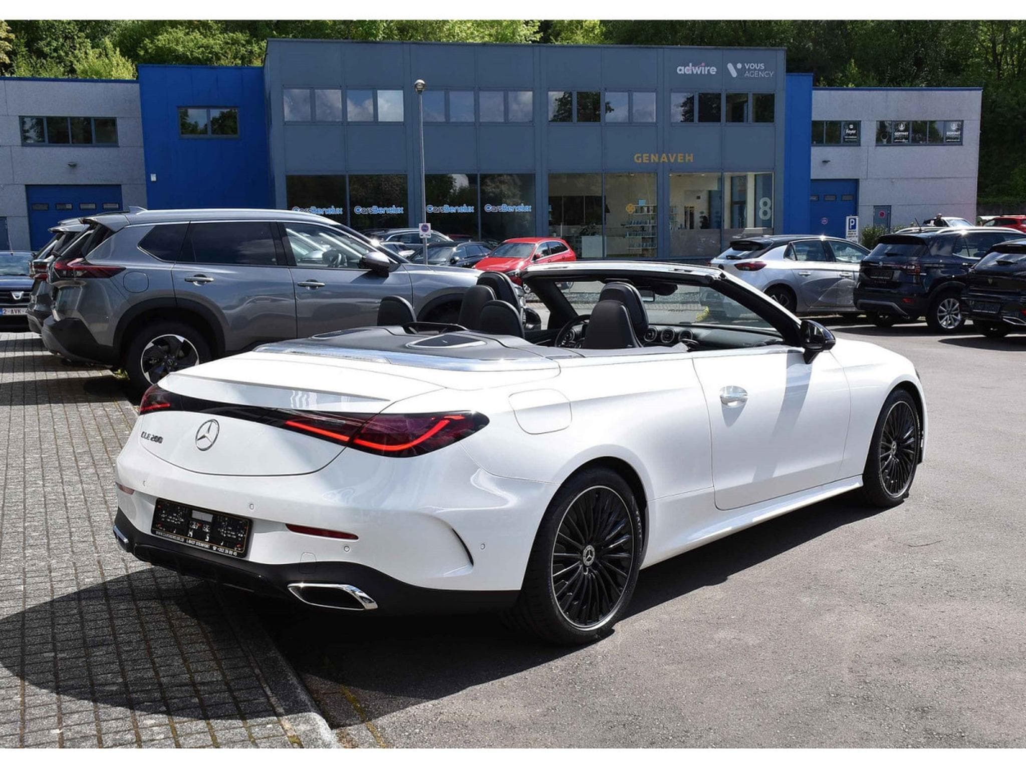 Mercedes CLE 200 AMG Line 9G-Tronic MEMO SG VENT DISTRONIC SIDE AIRSCARF 1°M. (2025) - Foto 5