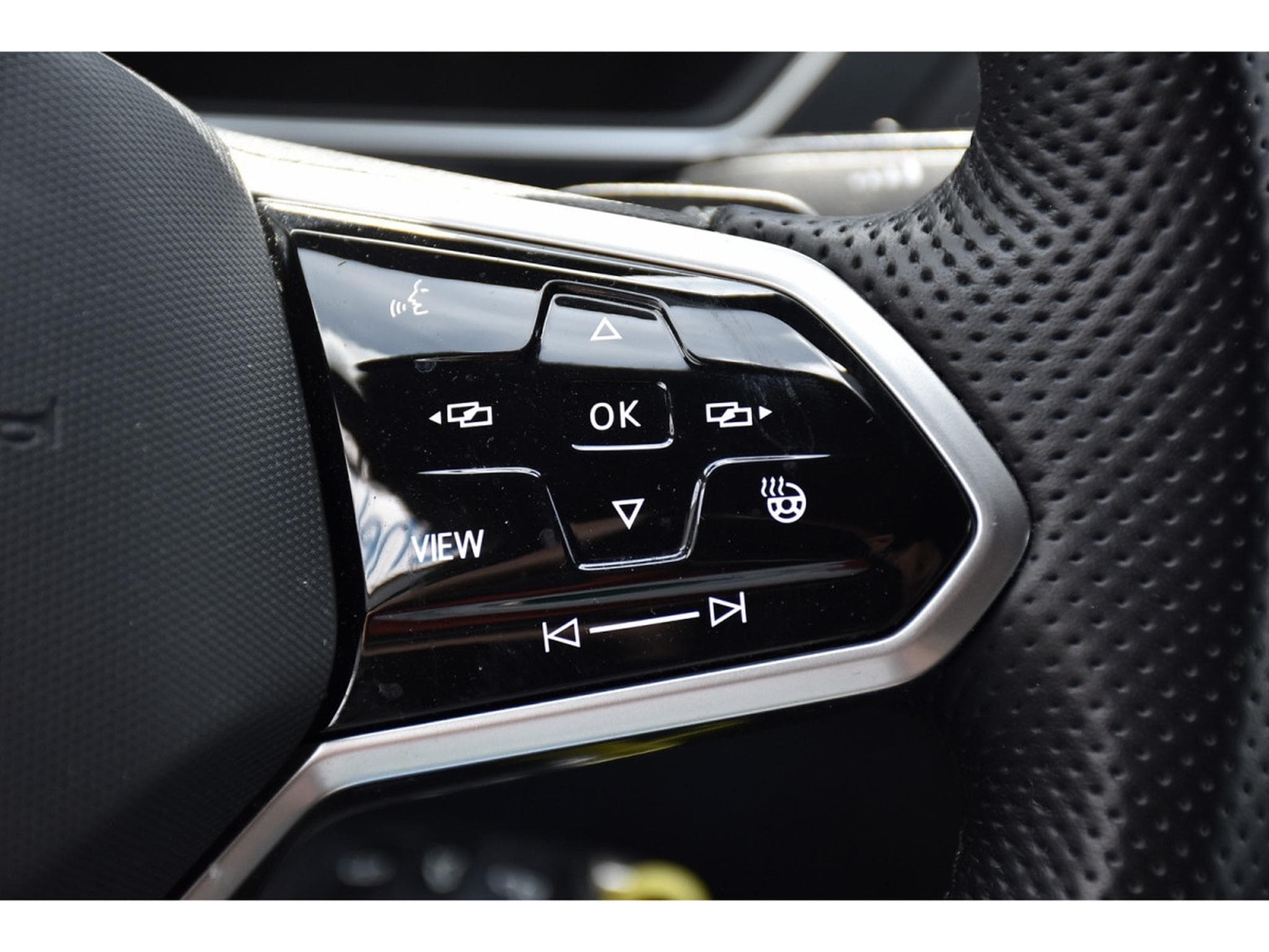 VW Tiguan 2.0 TSI 4Motion R-Line DSG CUIR MEMO TRAVEL SIDE 1° MAIN (2021) - Photo 18