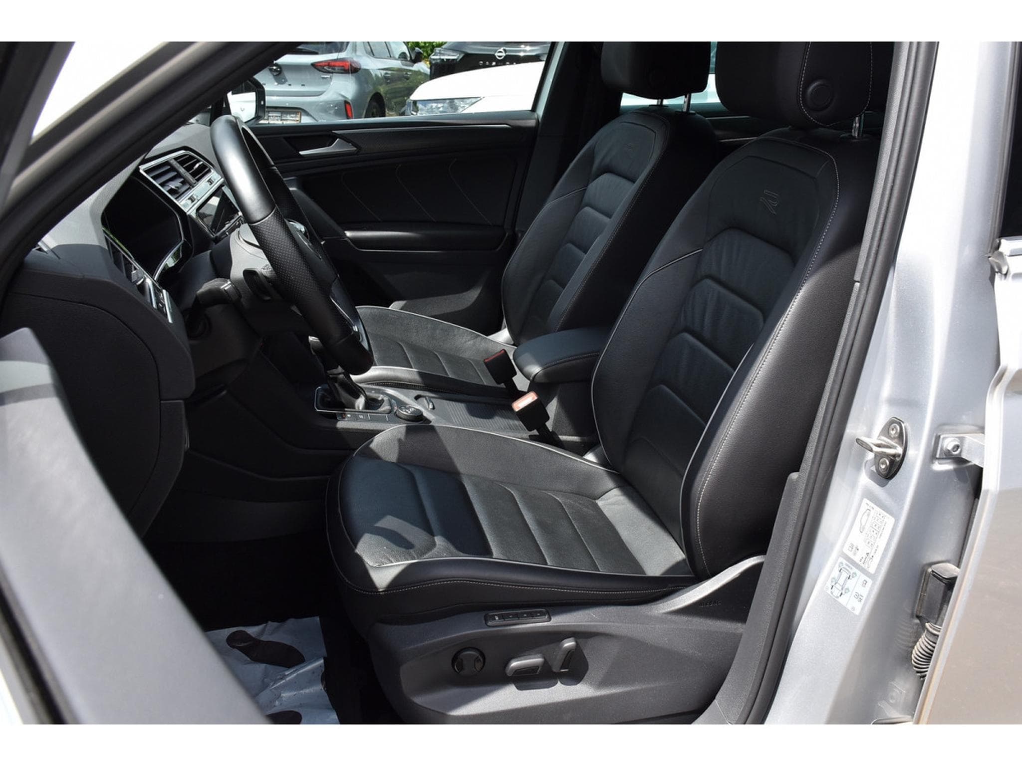 VW Tiguan 2.0 TSI 4Motion R-Line DSG CUIR MEMO TRAVEL SIDE 1° MAIN (2021) - Photo 6