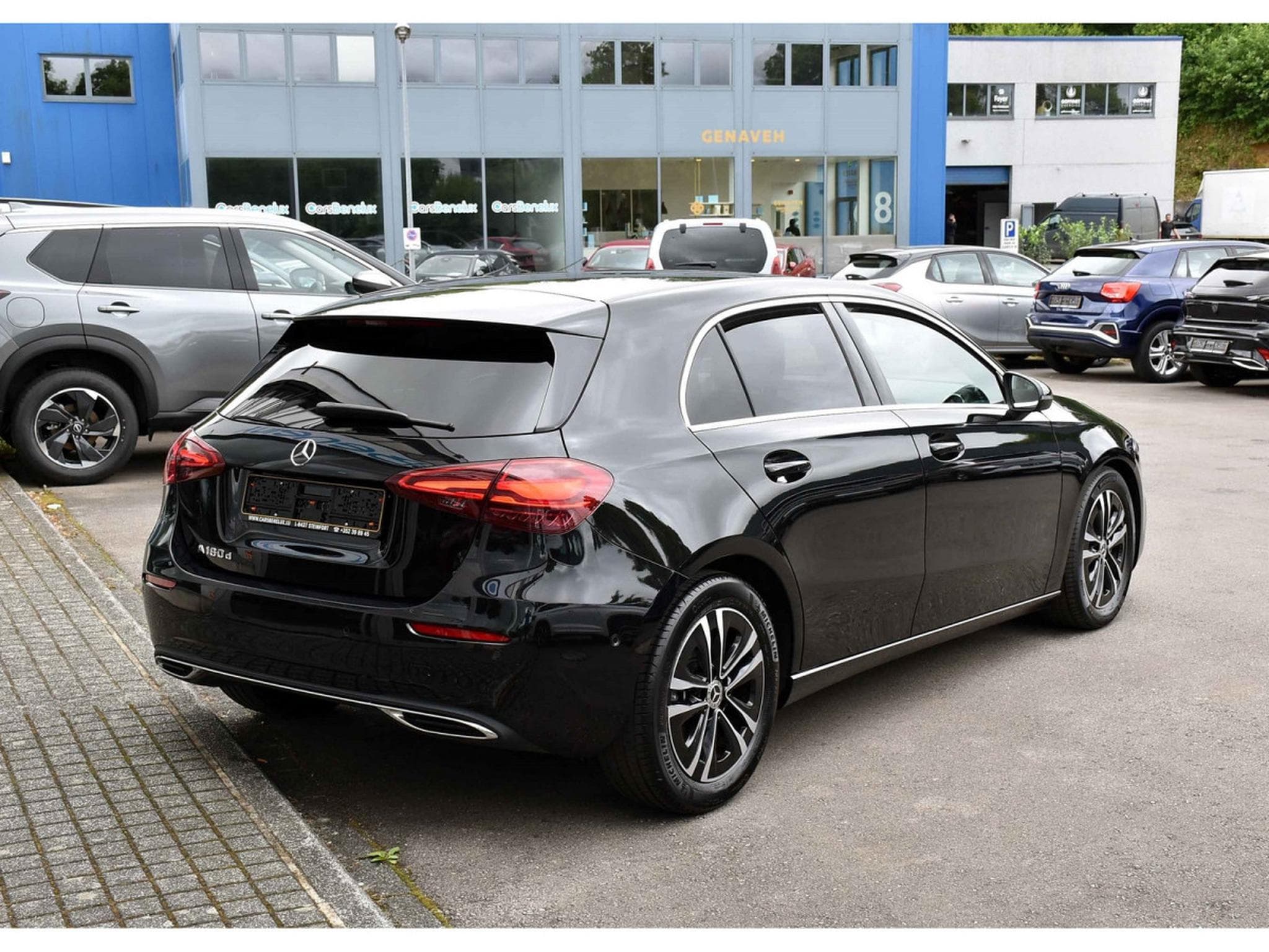 Mercedes A 180 CDI Progressive 8G-DCT CUIR GPS LANE CAM 1° MAIN (2025) - Photo 4