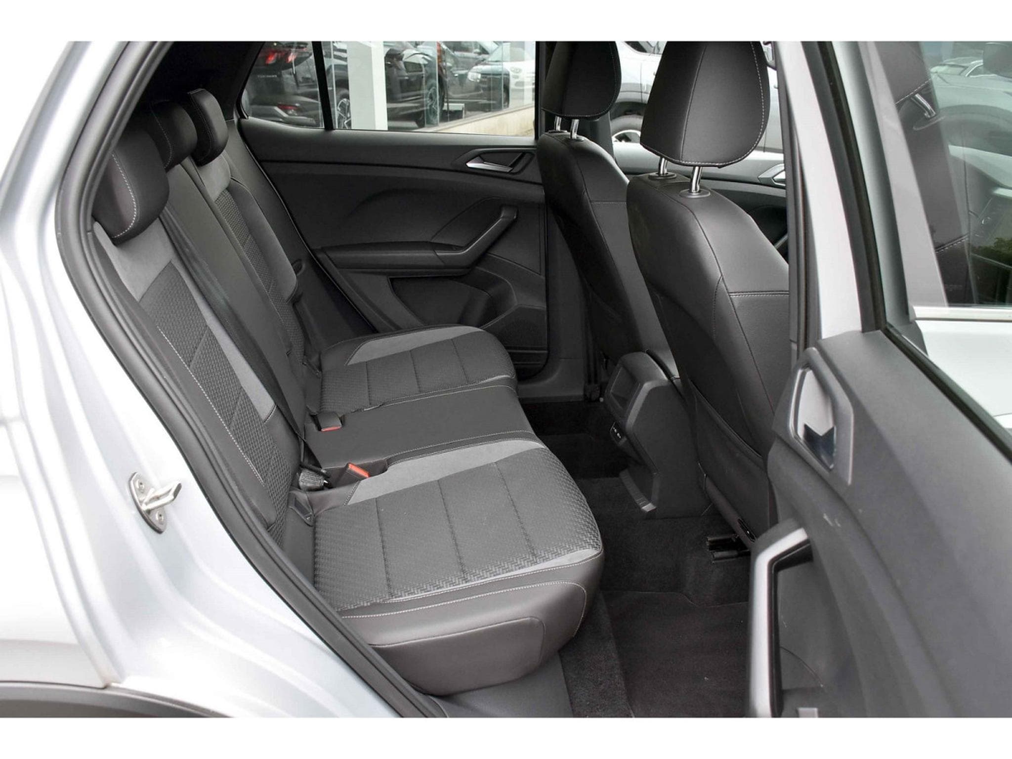 VW T-Cross 1.5 TSI R-Line DSG ACC LANE SIDE GPS KEYLESS CAM 1° MAIN (2022) - Photo 8