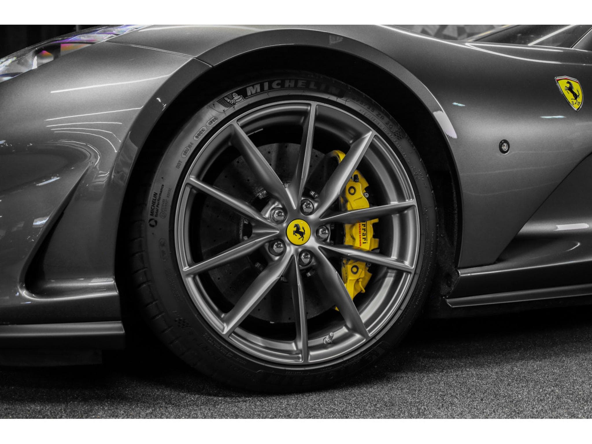 Ferrari 812 GTS 6.5 V12 (2021) - Photo 15