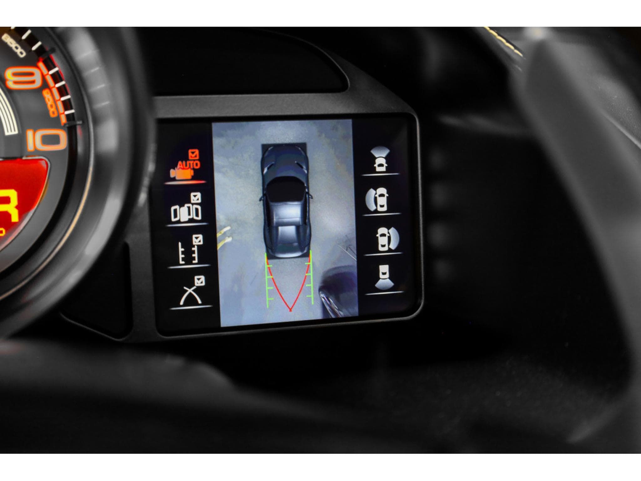 Ferrari 812 GTS 6.5 V12 (2021) - Photo 17