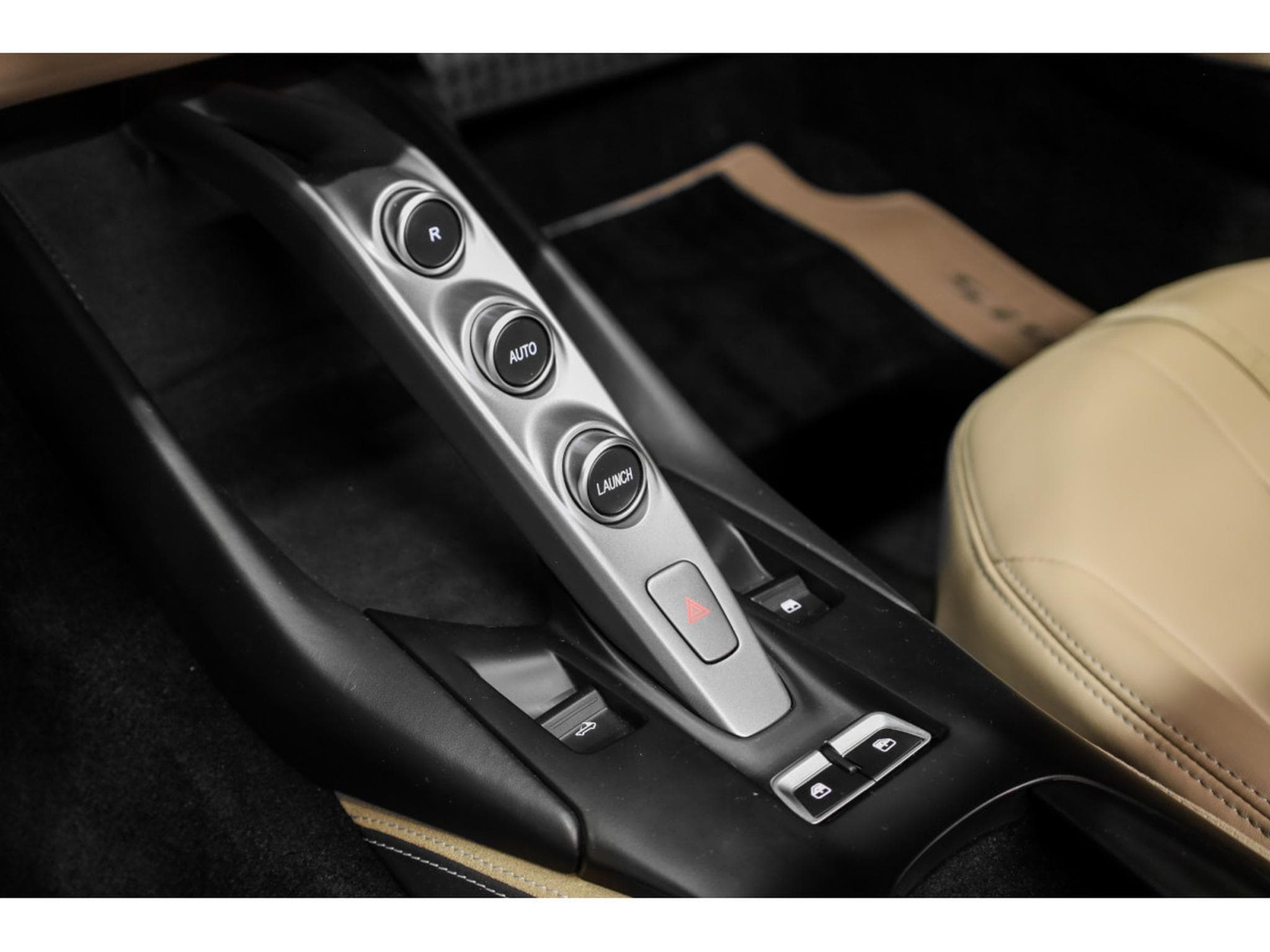 Ferrari 812 GTS 6.5 V12 (2021) - Photo 29