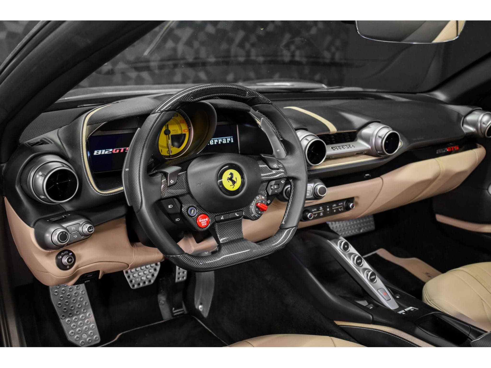 Ferrari 812 GTS 6.5 V12 (2021) - Photo 9