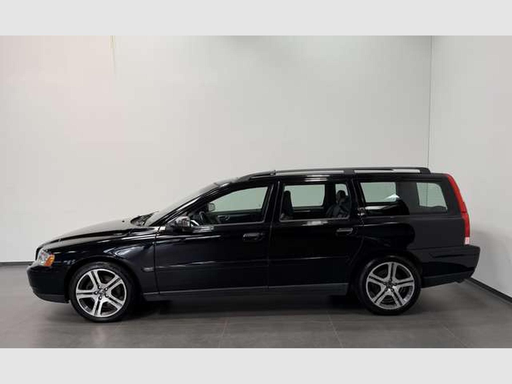 Volvo V70 2.0 T Kinetic *GSD*Leder*Navi*Sondermodell (2005) - Photo 3