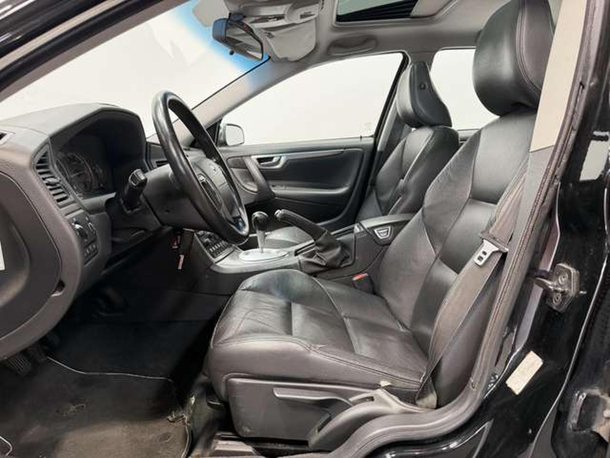 Volvo V70 2.0 T Kinetic *GSD*Leder*Navi*Sondermodell (2005) - Photo 8
