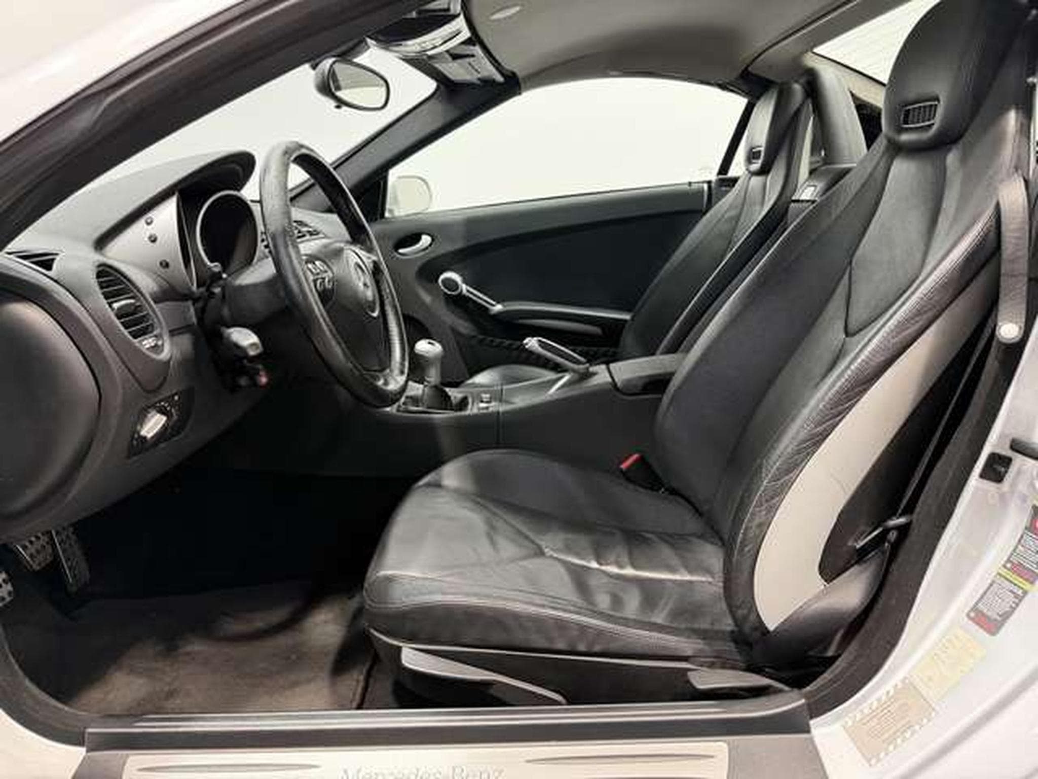 Mercedes SLK 280 Roadster *Leder *H&K *Airscarf * (2005) - Foto 10
