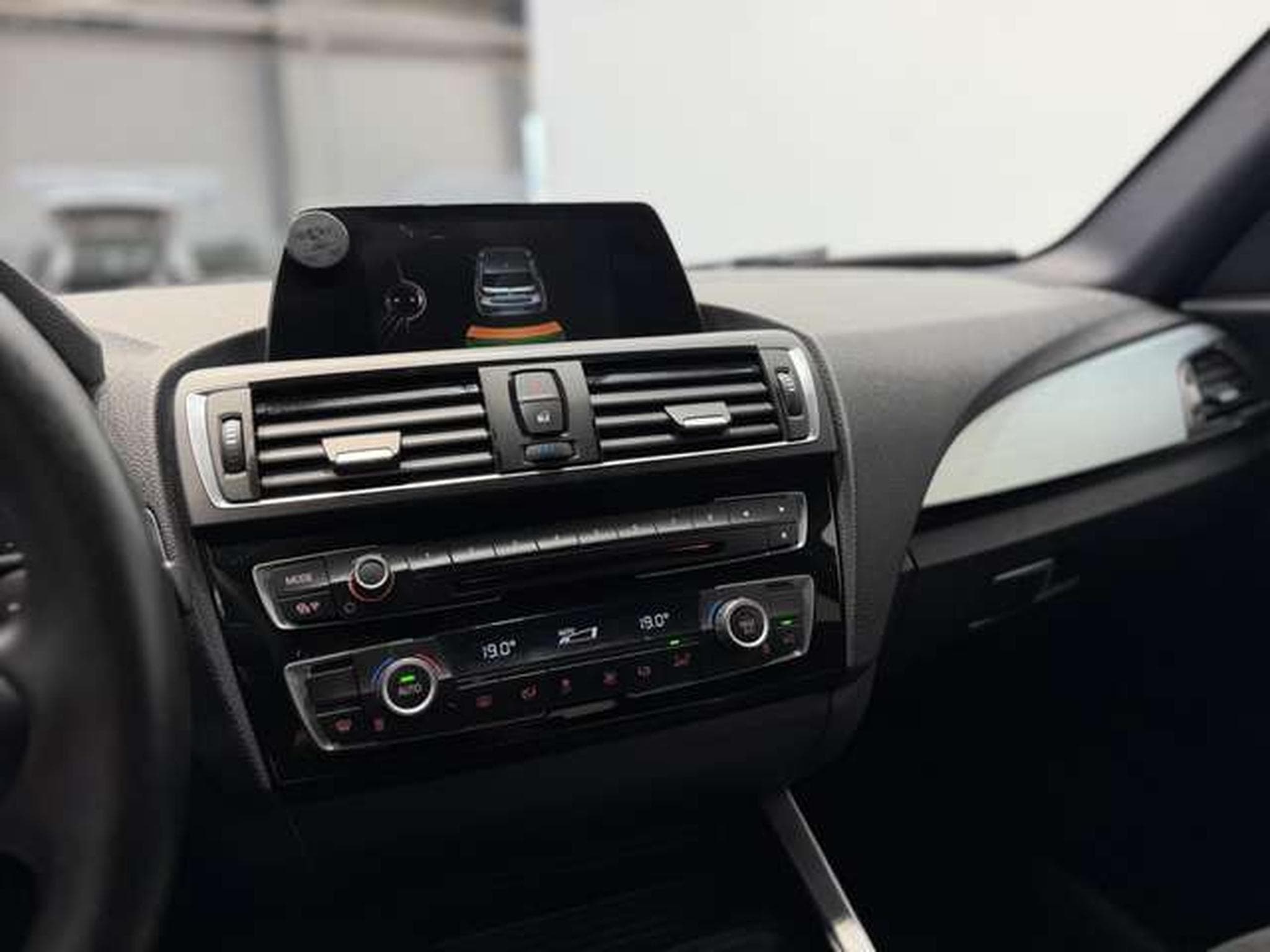 BMW 116 d M Sportpaket *Navi *LED *Klimaautomatik (2015) - Foto 11