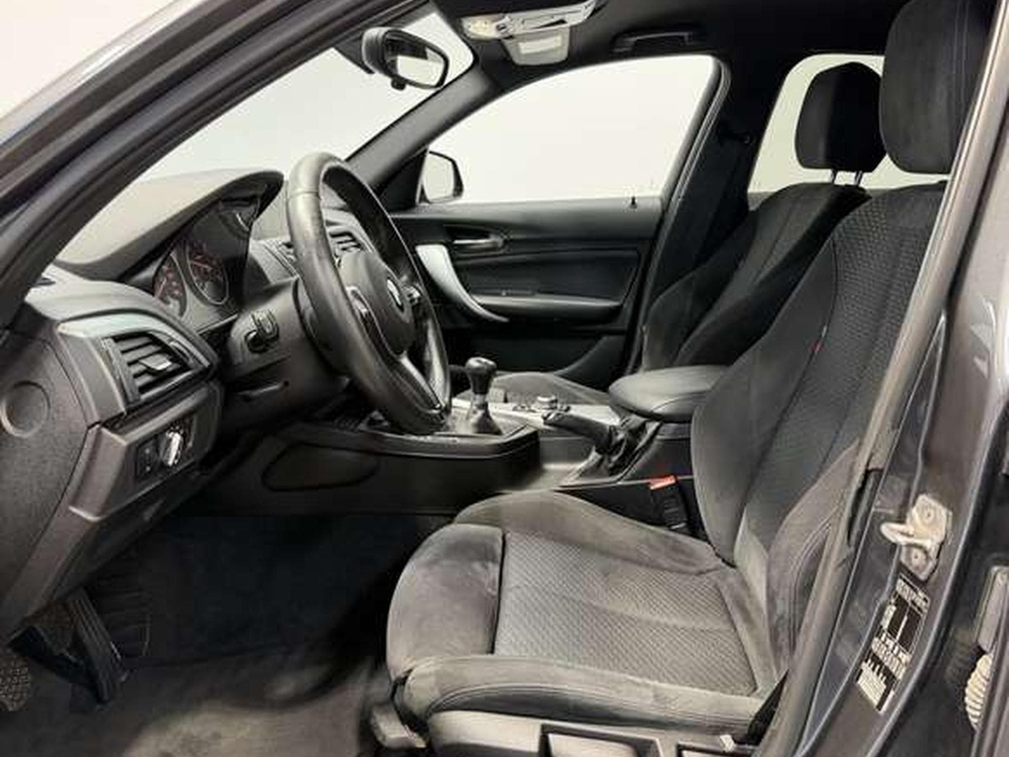 BMW 116 d M Sportpaket *Navi *LED *Klimaautomatik (2015) - Foto 8