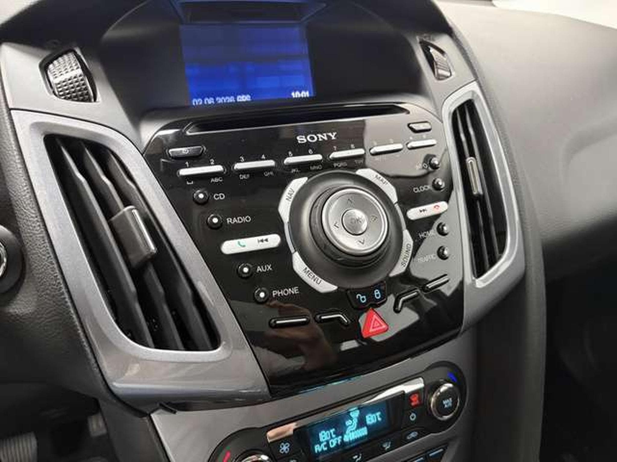 Ford Focus Titanium *1.Hand *AHK*City-Paket*Tempomat (2014) - Foto 11