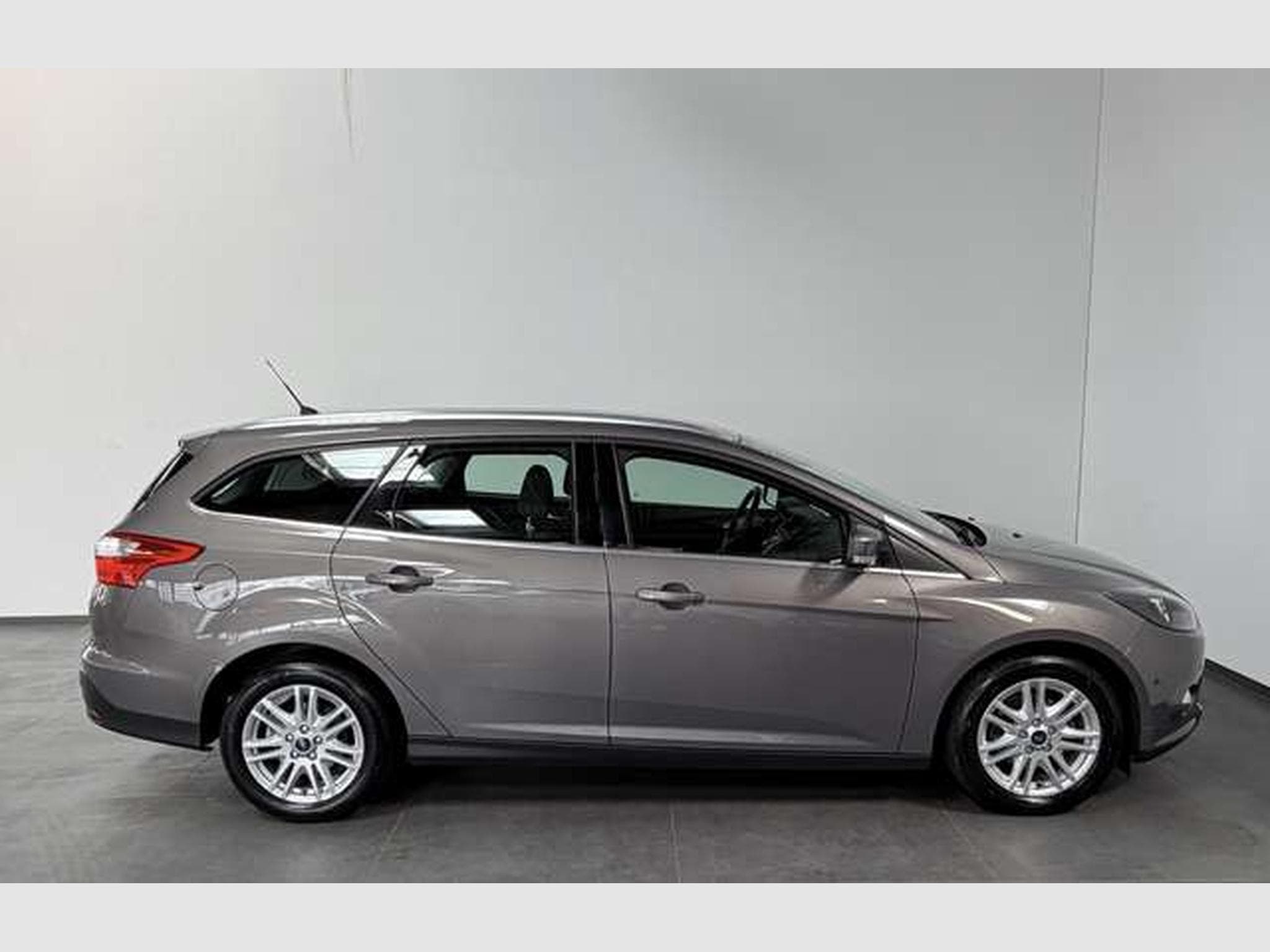 Ford Focus Titanium *1.Hand *AHK*City-Paket*Tempomat (2014) - Foto 4