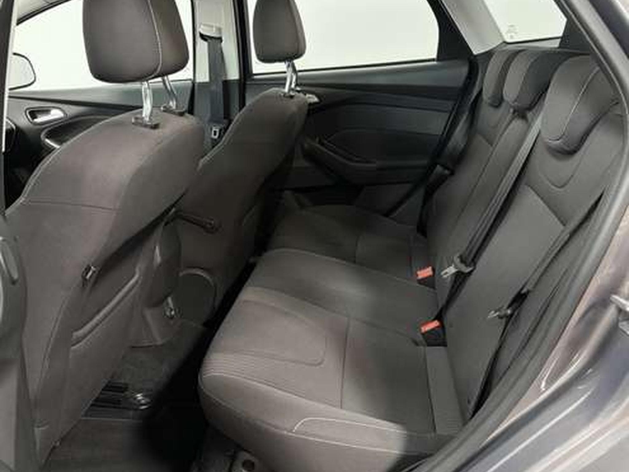 Ford Focus Titanium *1.Hand *AHK*City-Paket*Tempomat (2014) - Foto 7