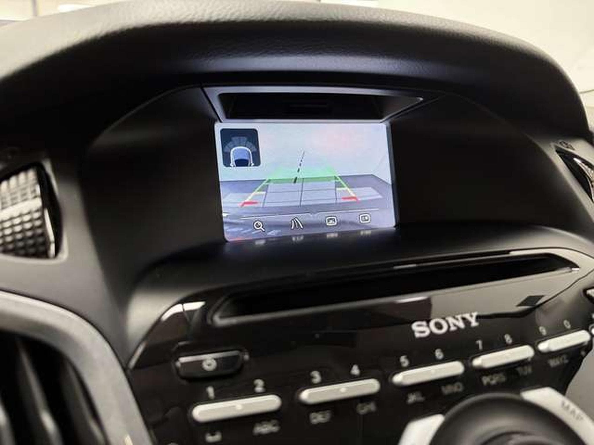 Ford Focus Titanium *1.Hand *AHK*City-Paket*Tempomat (2014) - Foto 8