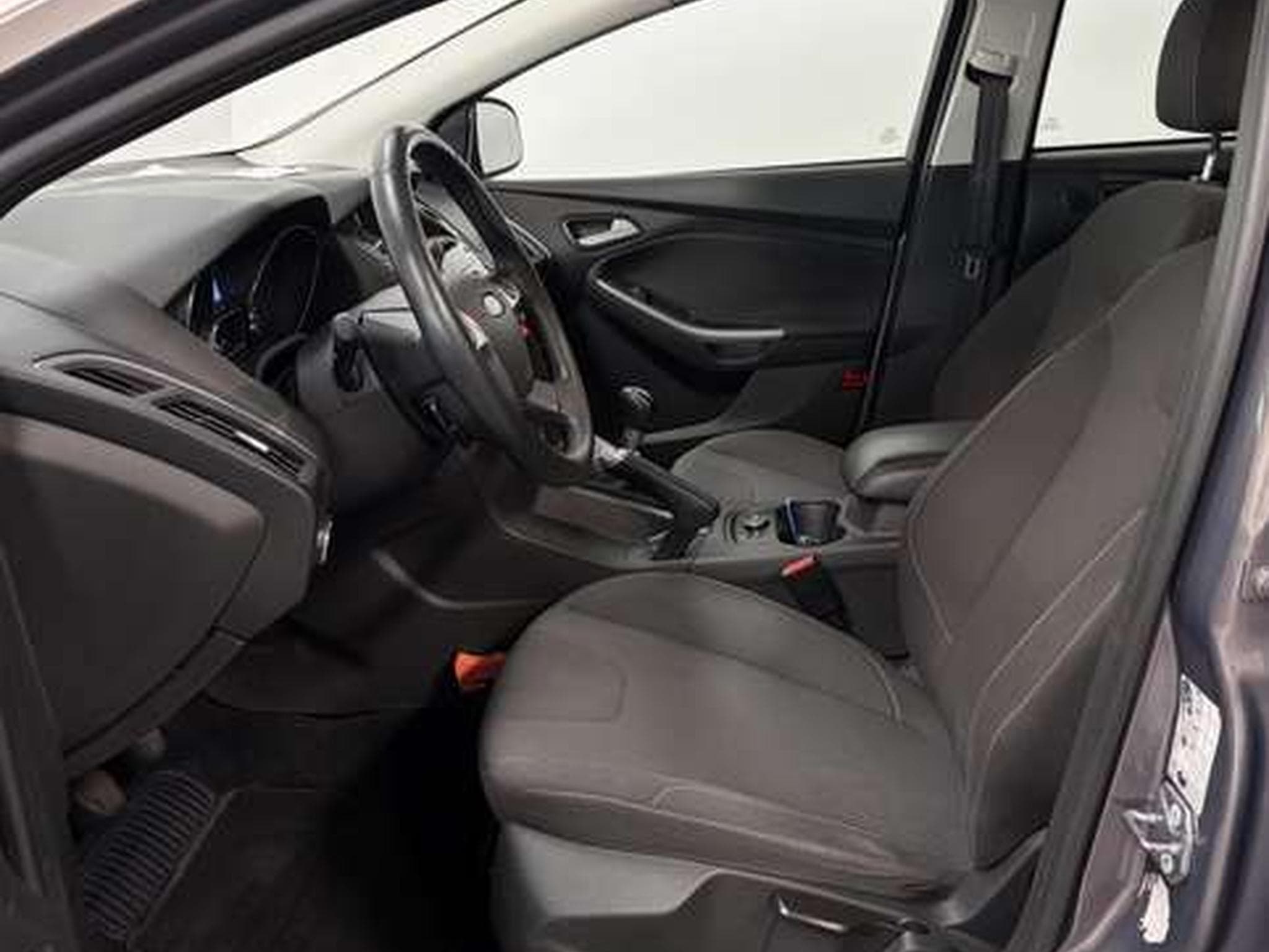 Ford Focus Titanium *1.Hand *AHK*City-Paket*Tempomat (2014) - Foto 9