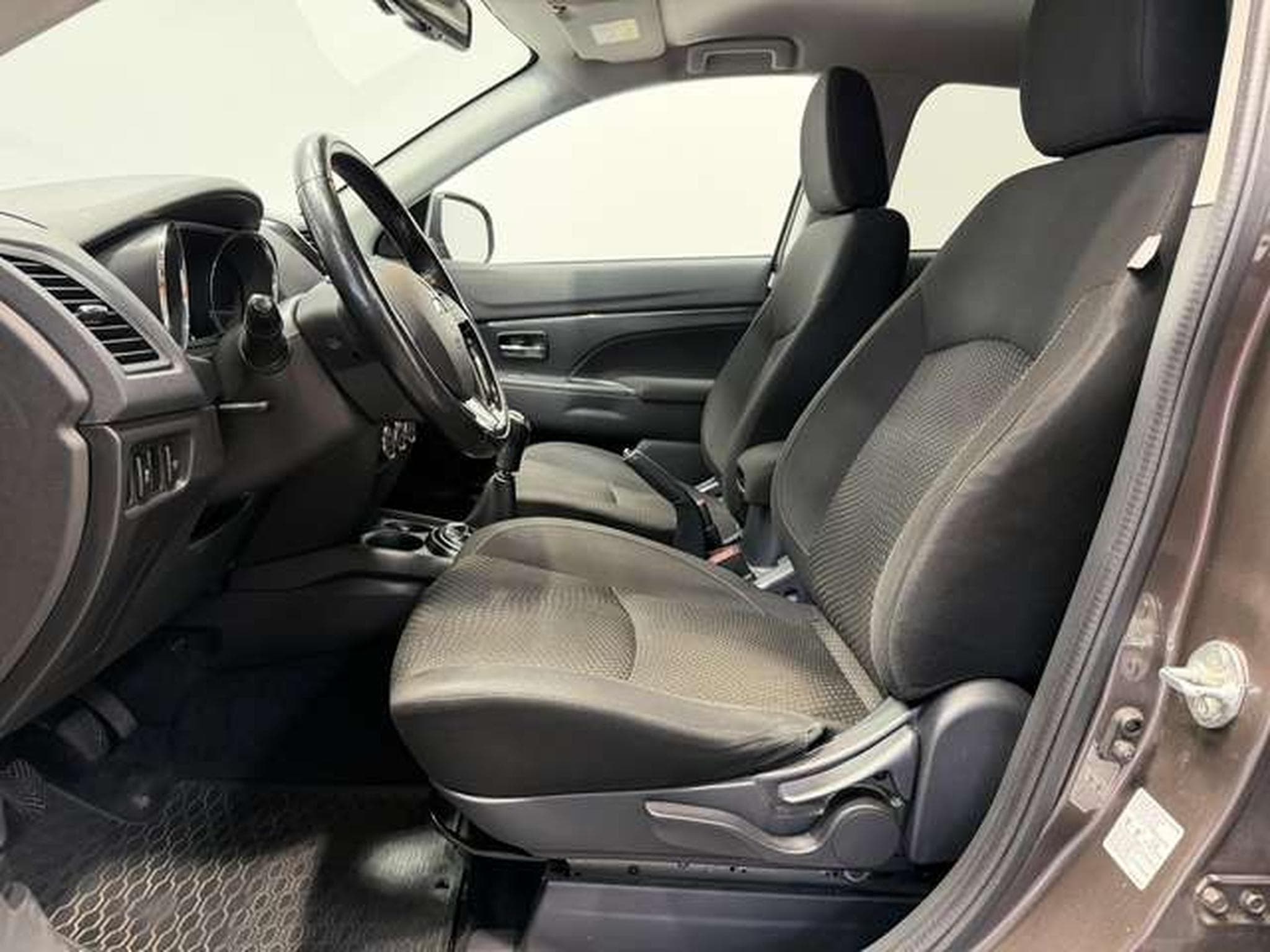 Mitsubishi ASX Diamant Edition 2WD *1.Hand *Tempomat *SHZ (2016) - Foto 9