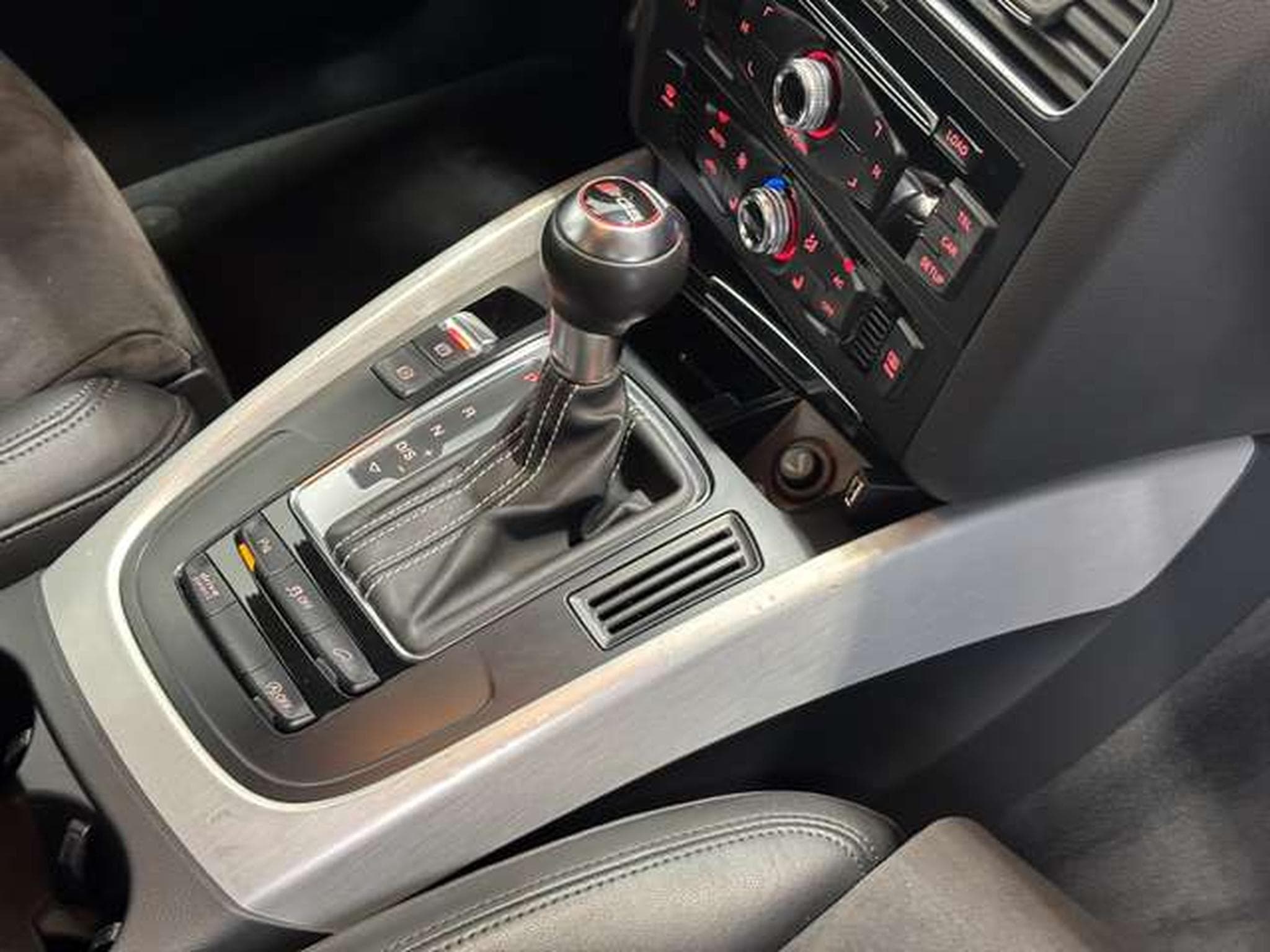 Audi SQ5 3.0 TDI quattro * 21 Zoll *Drive Select * (2013) - Foto 8