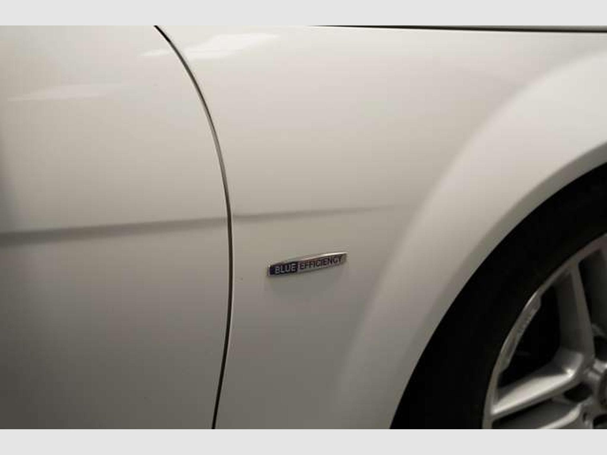 Mercedes C 200 CGI BlueEfficiency AMG Line *Bi-Xenon *SHZ (2011) - Photo 10