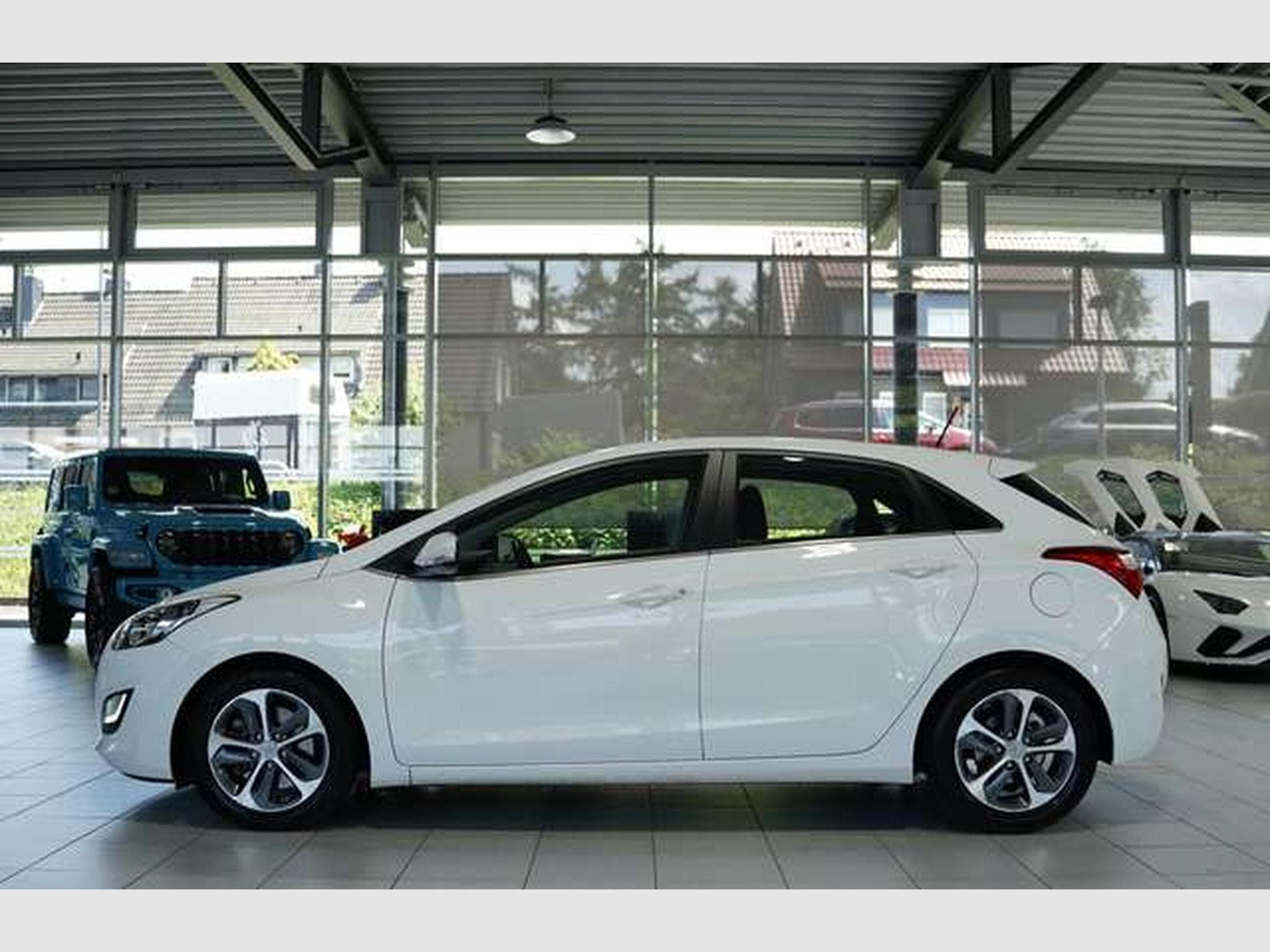Hyundai i30 YES! *1.Hand *Tempomat *Navi *Bluetooth (2016) - Photo 10