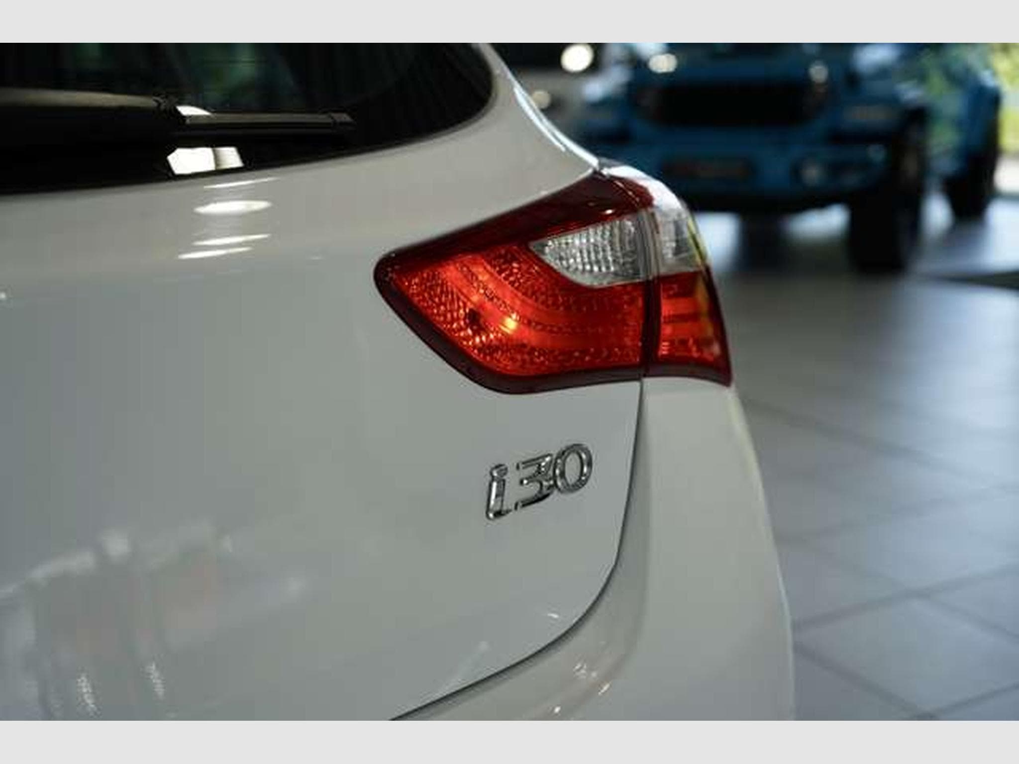 Hyundai i30 YES! *1.Hand *Tempomat *Navi *Bluetooth (2016) - Photo 13