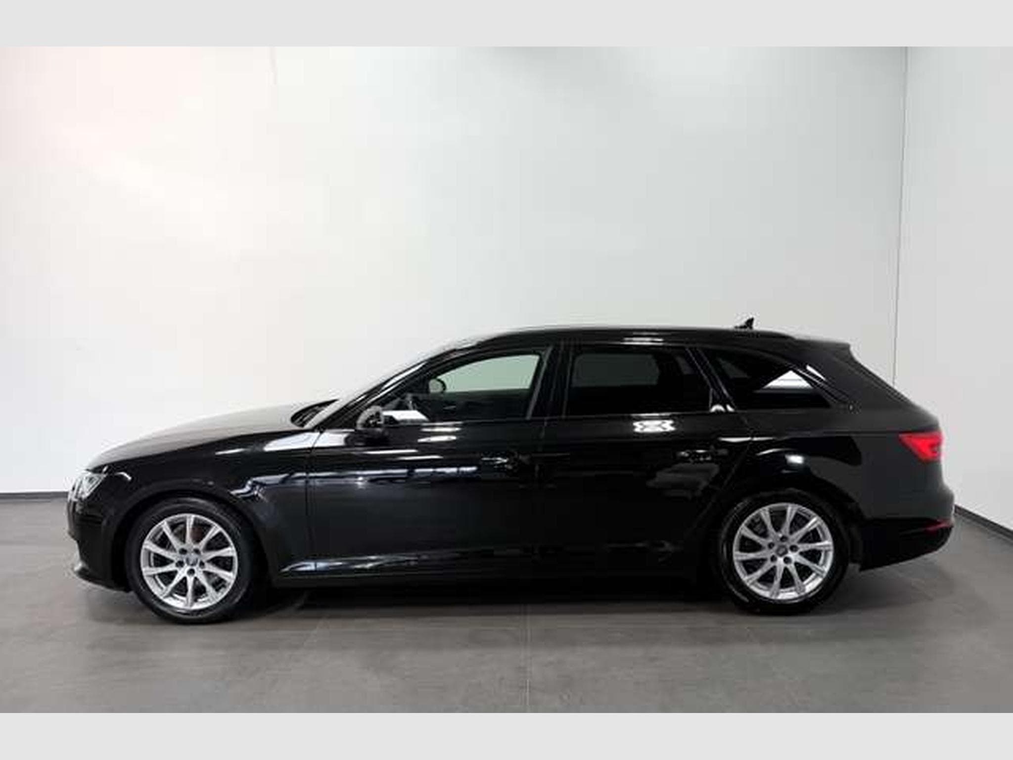 Audi A4 2.0 TDI Avant S-Tr. * LED *Soundsystem * (2017) - Foto 3