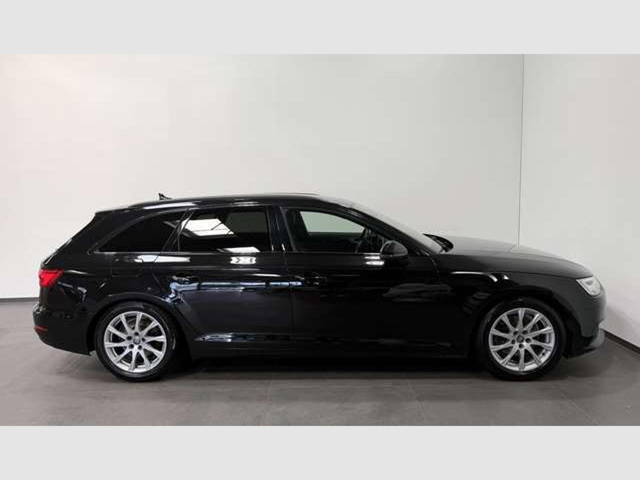 Audi A4 2.0 TDI Avant S-Tr. * LED *Soundsystem * (2017) - Foto 4