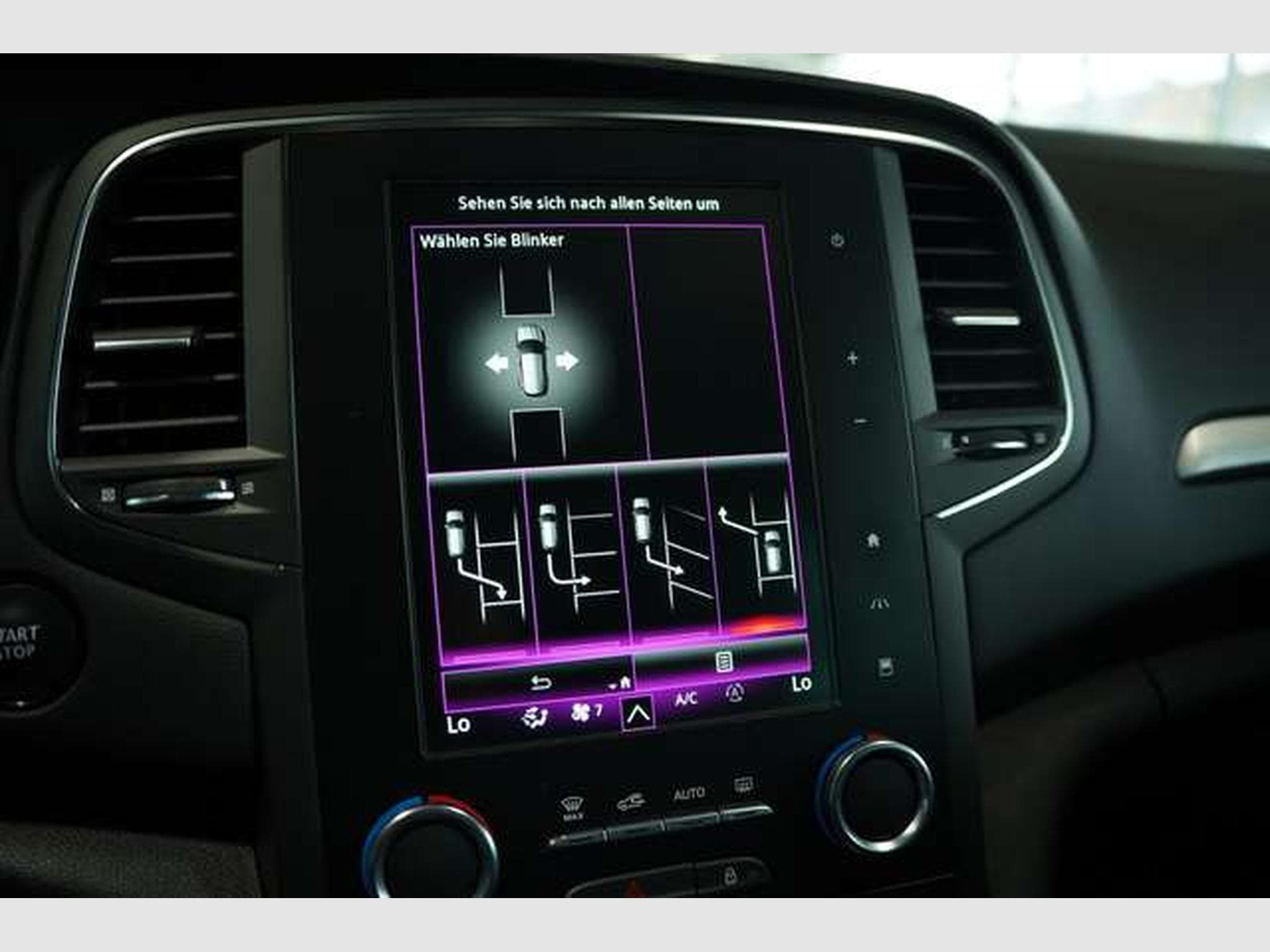 Renault Megane Grandtour Bose Edition Aut *1.HD *Digital (2020) - Photo 36
