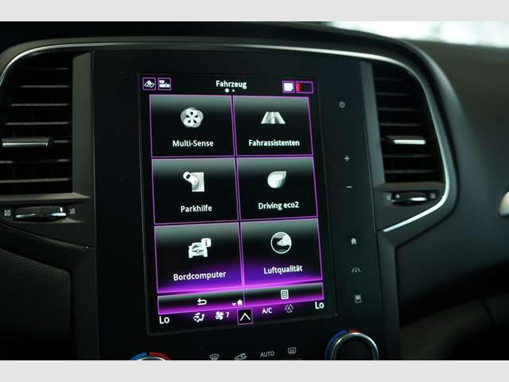 Renault Megane Grandtour Bose Edition Aut *1.HD *Digital (2020) - Photo 42