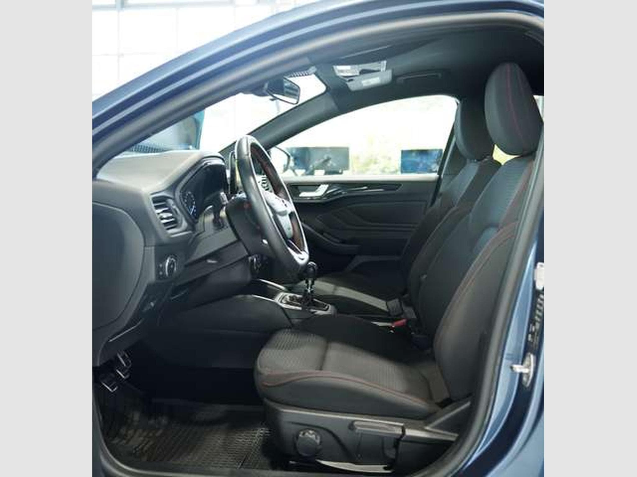 Ford Focus 1.5 EcoBoost ST Line *1.H *18 *Navi *PDC (2019) - Foto 22