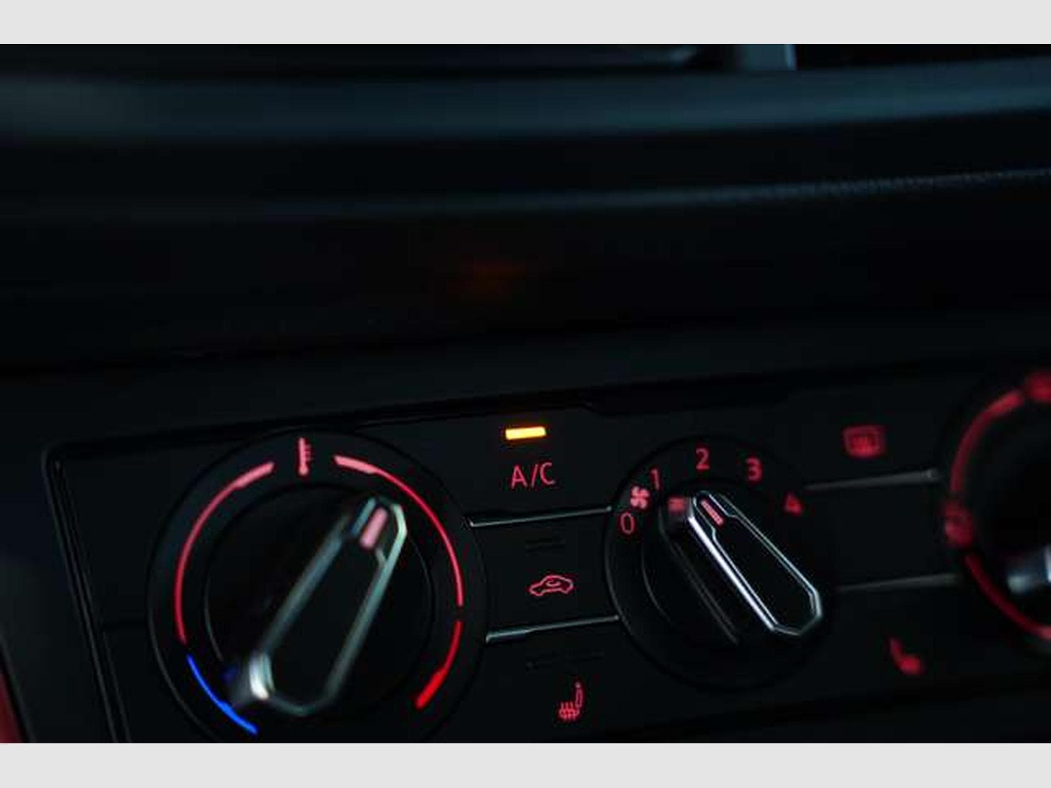 VW Polo GTI DSG *2.Hand *ACC *Sportsitze *PDC (2020) - Foto 26