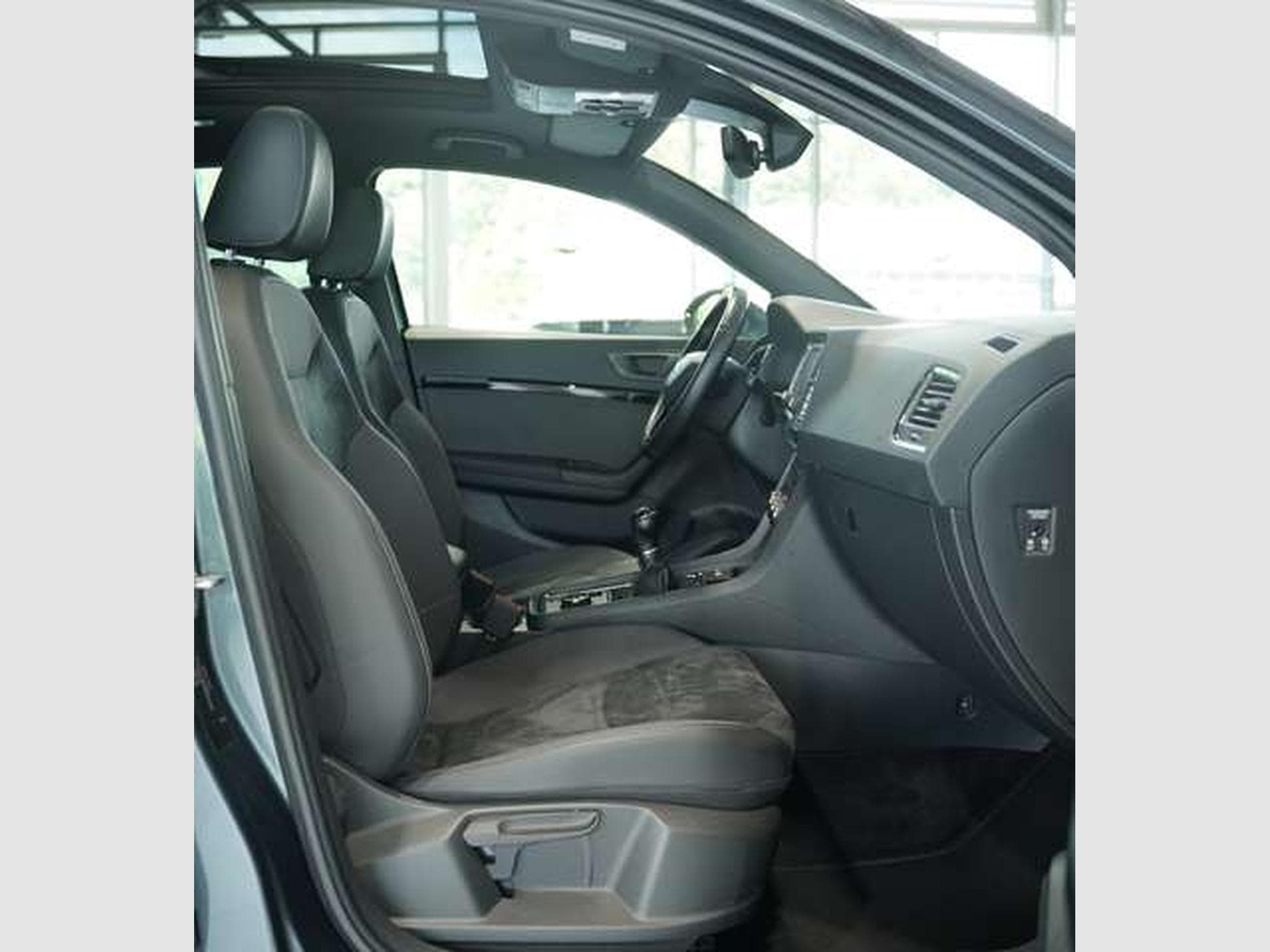 SEAT Ateca Xcellence *ACC *18 Zoll *GSD *Alcantara (2017) - Foto 17
