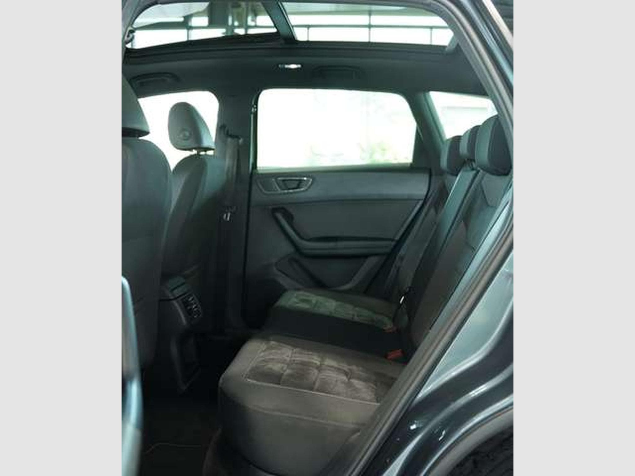SEAT Ateca Xcellence *ACC *18 Zoll *GSD *Alcantara (2017) - Foto 25