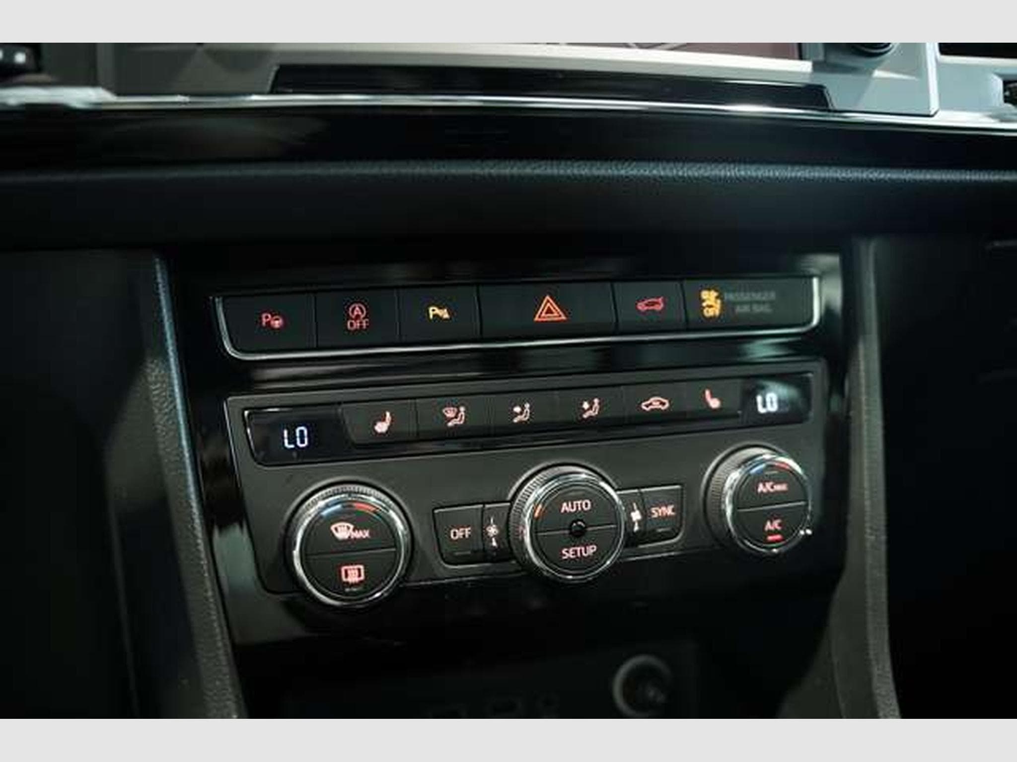 SEAT Ateca Xcellence *ACC *18 Zoll *GSD *Alcantara (2017) - Foto 35
