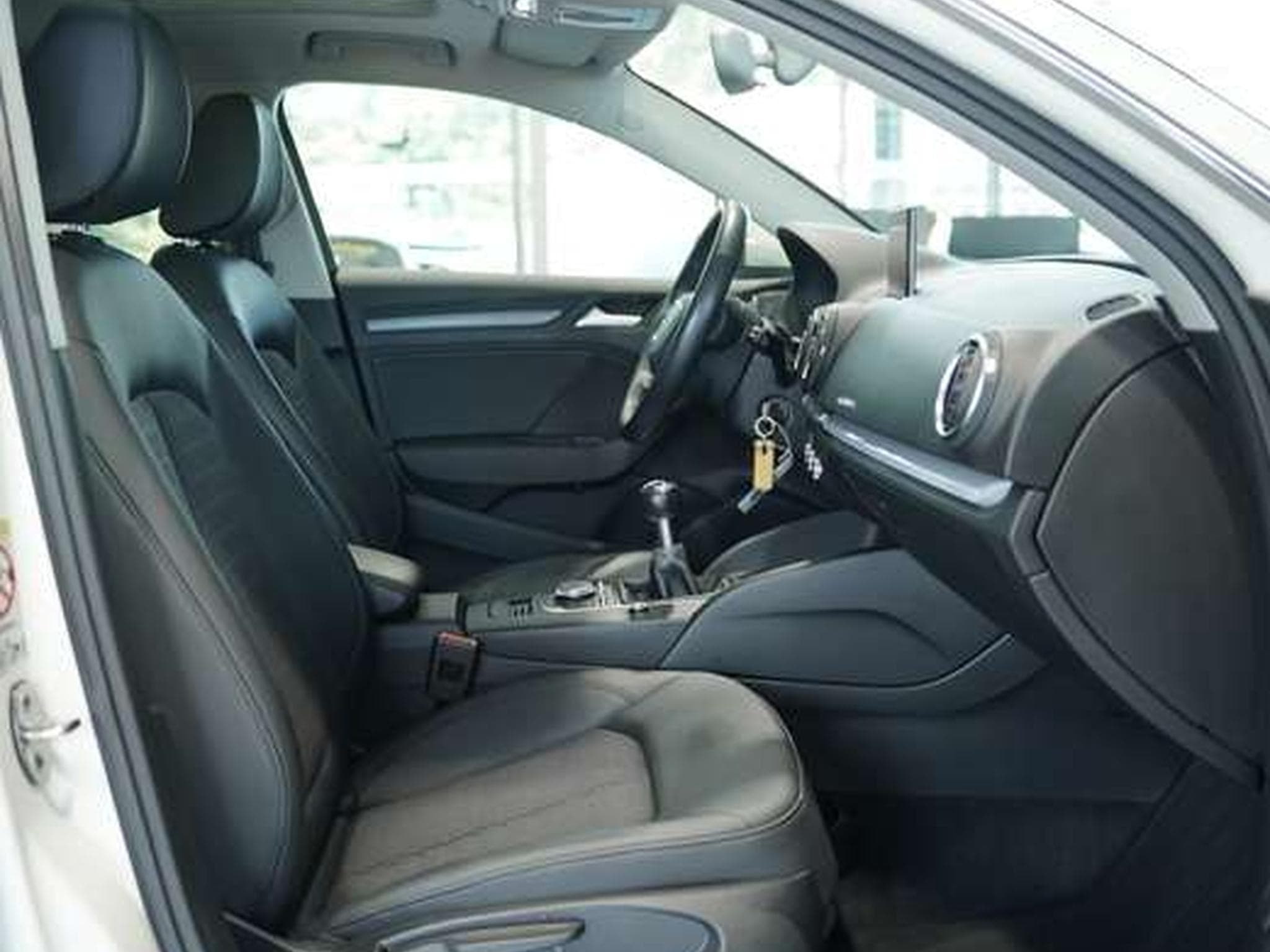 Audi A3 2.0 TDI ambiente quattro *1.Hand *AHK *Pano (2014) - Photo 12