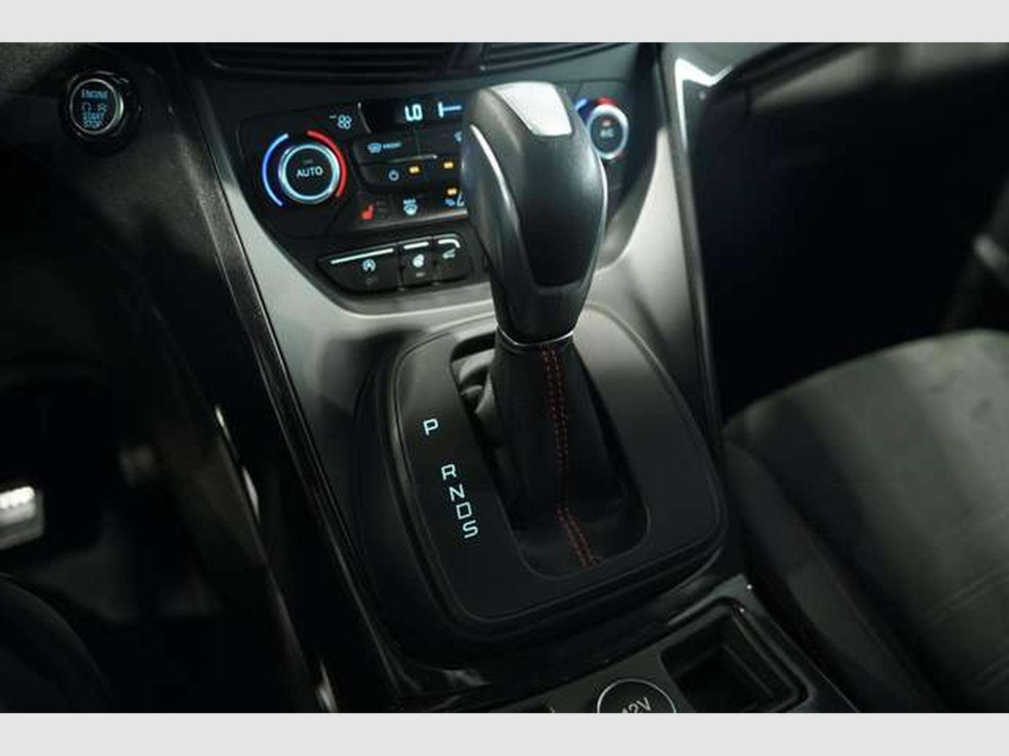 Ford Kuga 1.5 4x4 ST-Line 2.Hand *SHZ*CAM*TEMP*Navi (2019) - Photo 28