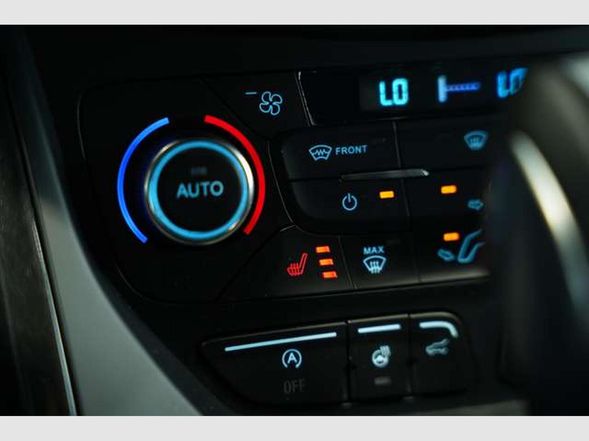 Ford Kuga 1.5 4x4 ST-Line 2.Hand *SHZ*CAM*TEMP*Navi (2019) - Photo 29